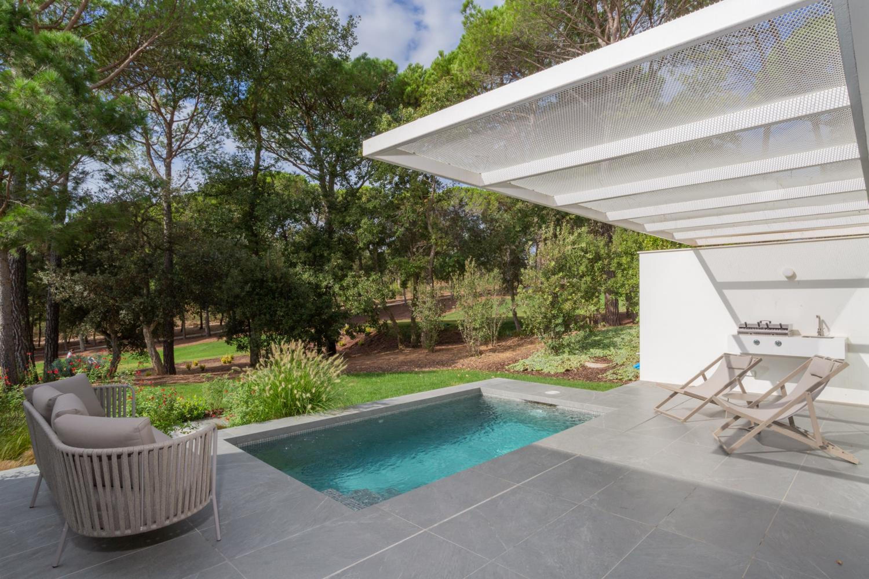 Holiday Rentals at Camiral, a Quinta do Lago Resort