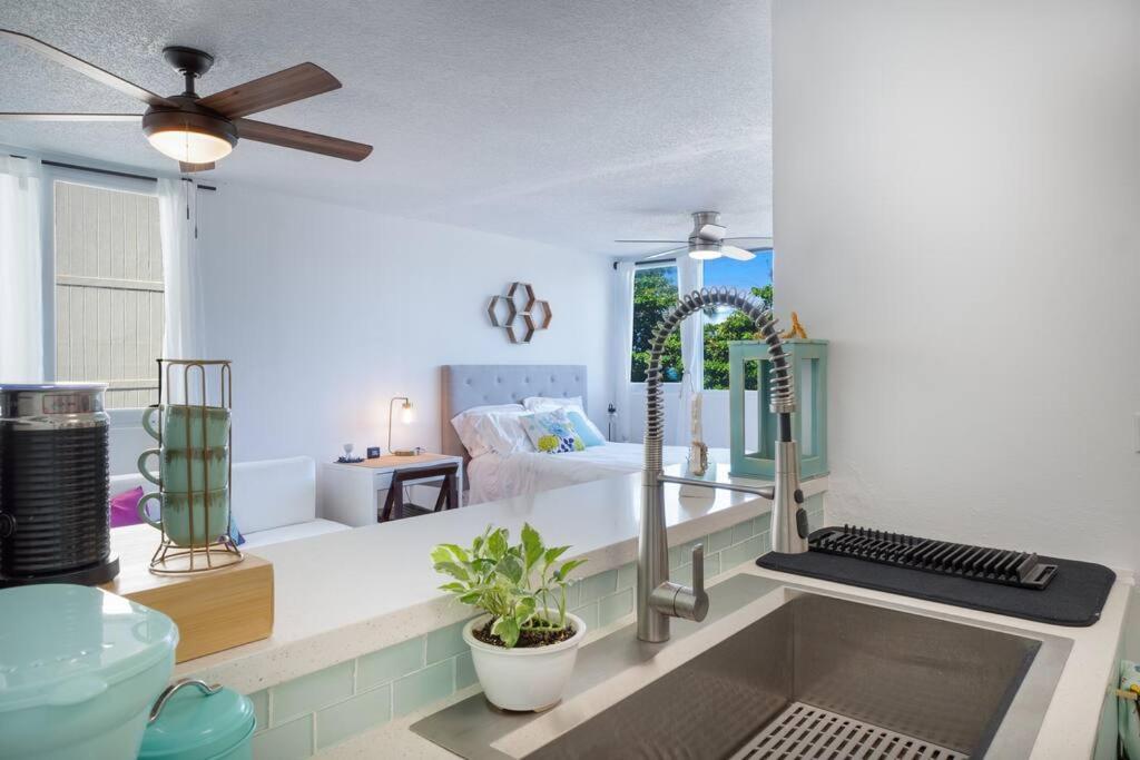 Beachfront Paradise Isla Verde