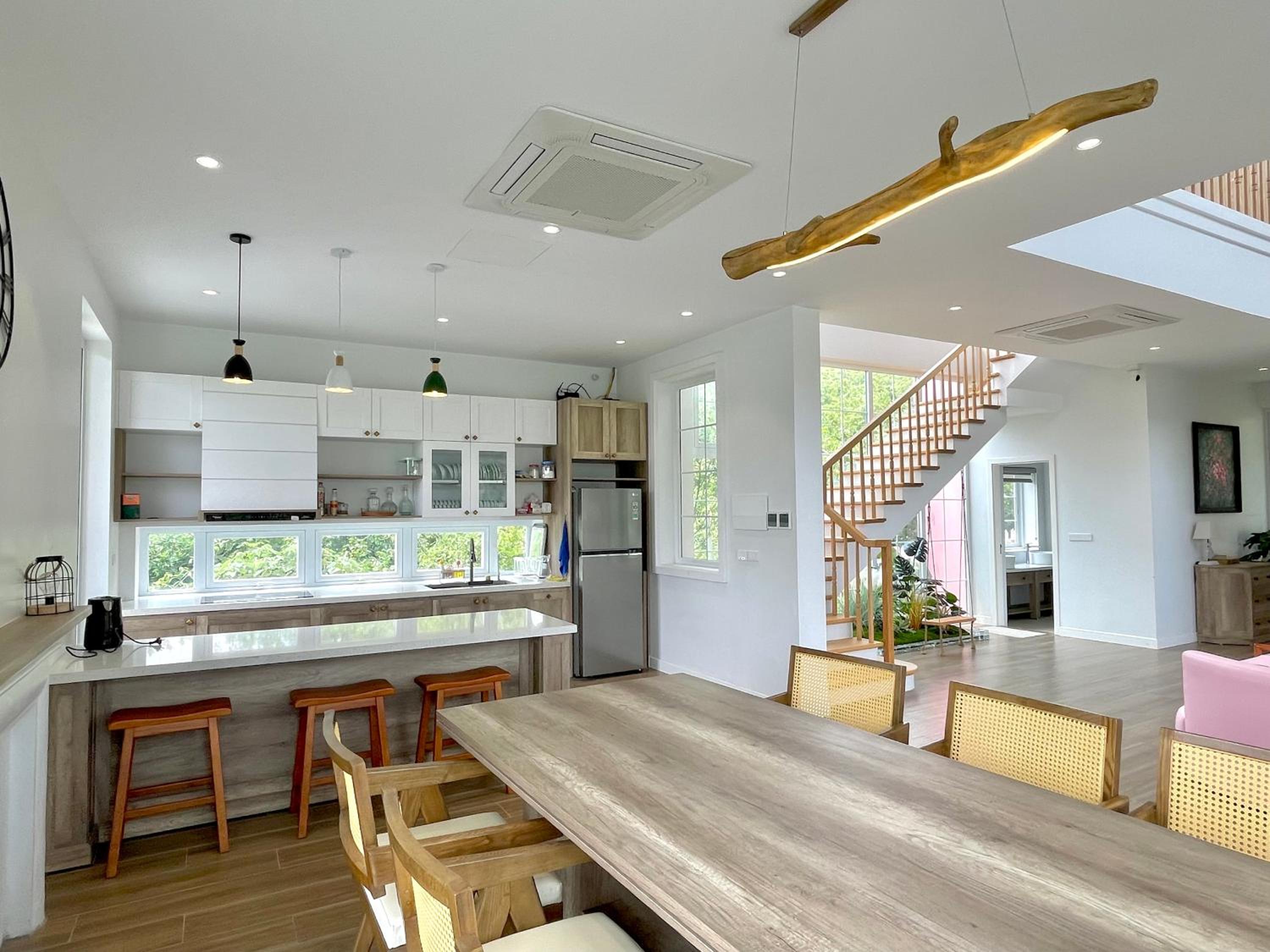 Lucia Villa - Melorita Hòa Lạc