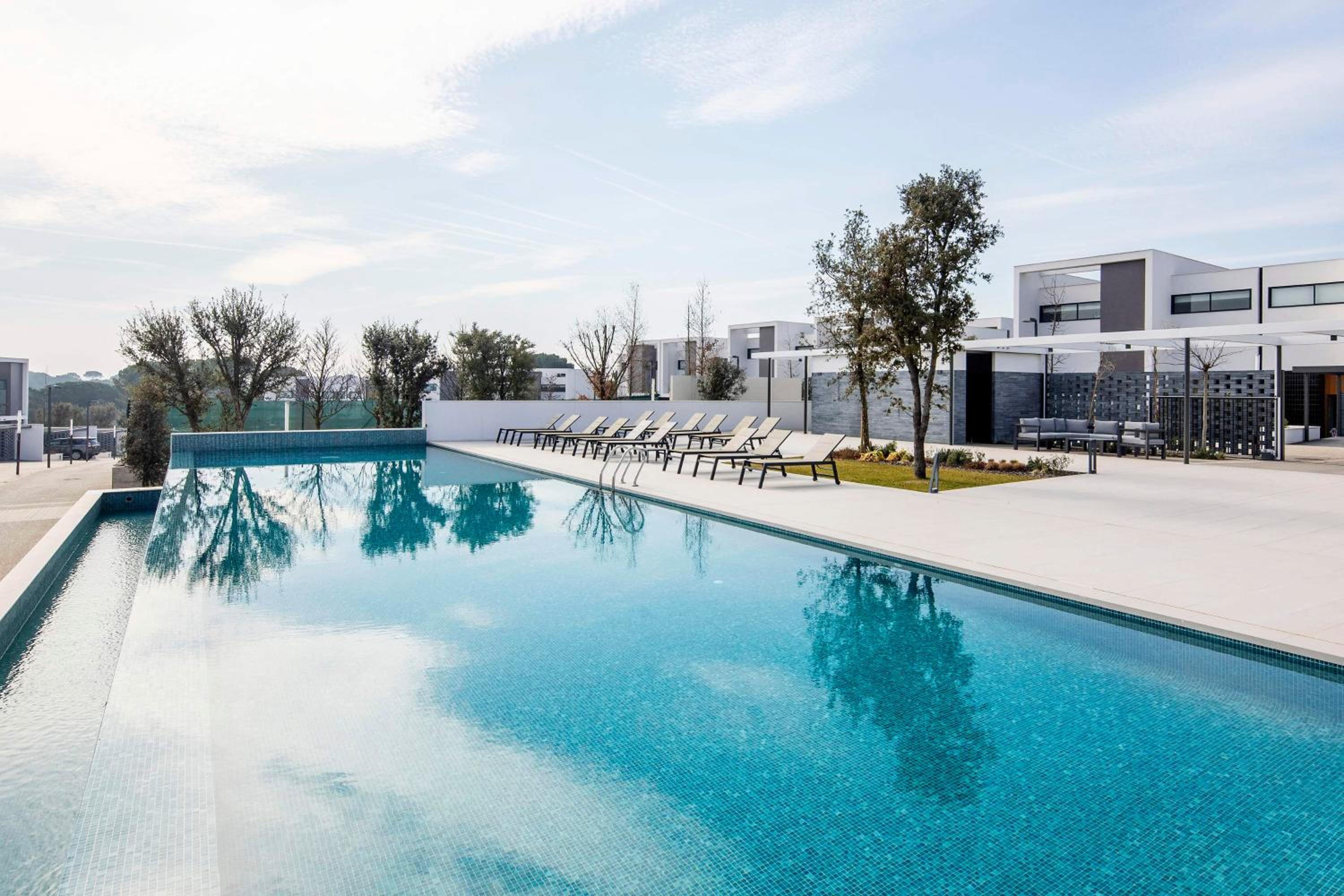 Holiday Rentals at Camiral, a Quinta do Lago Resort