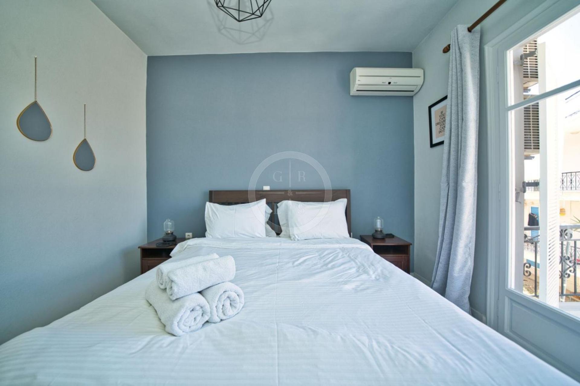Ira Apartment