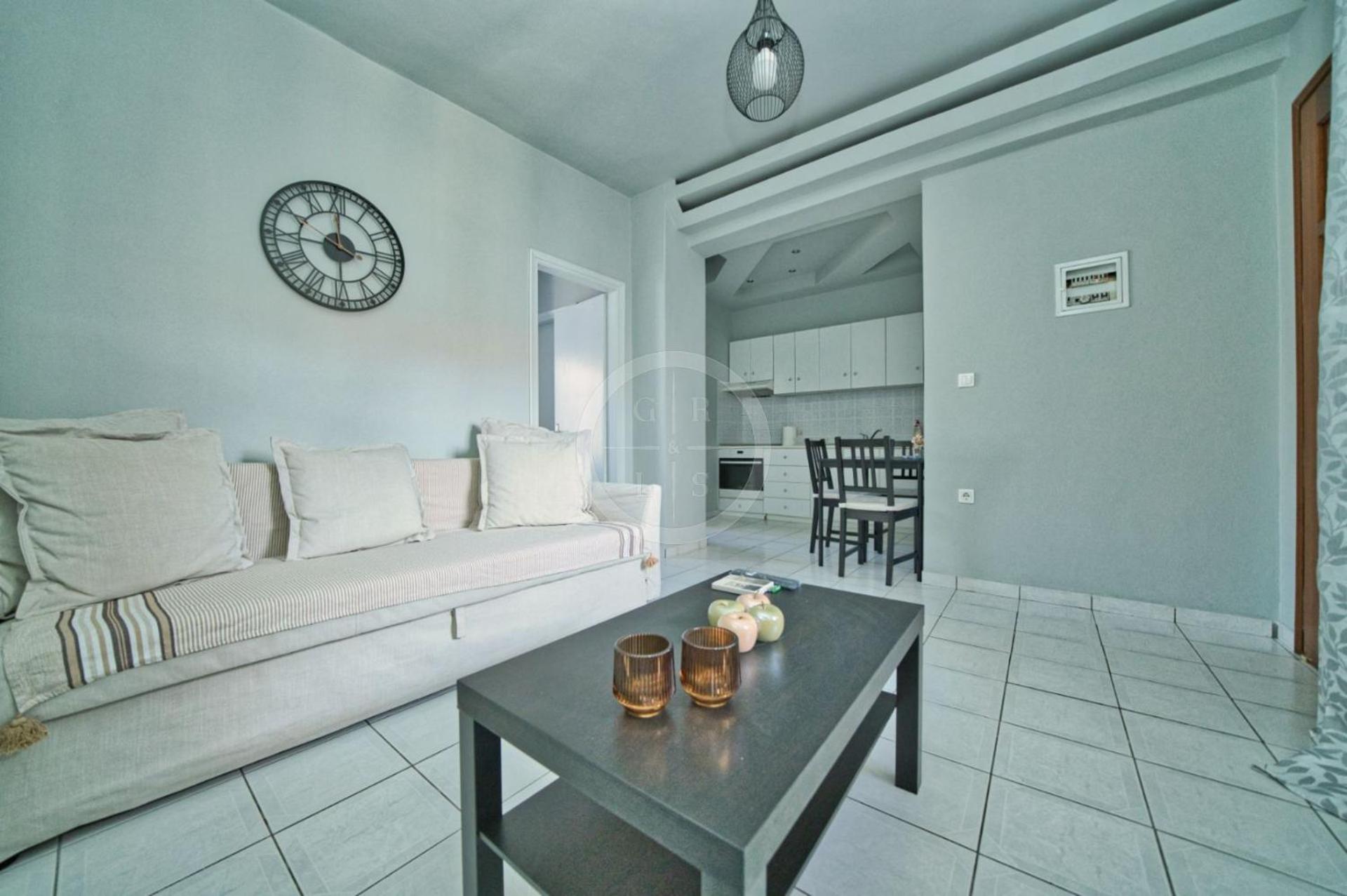 Ira Apartment