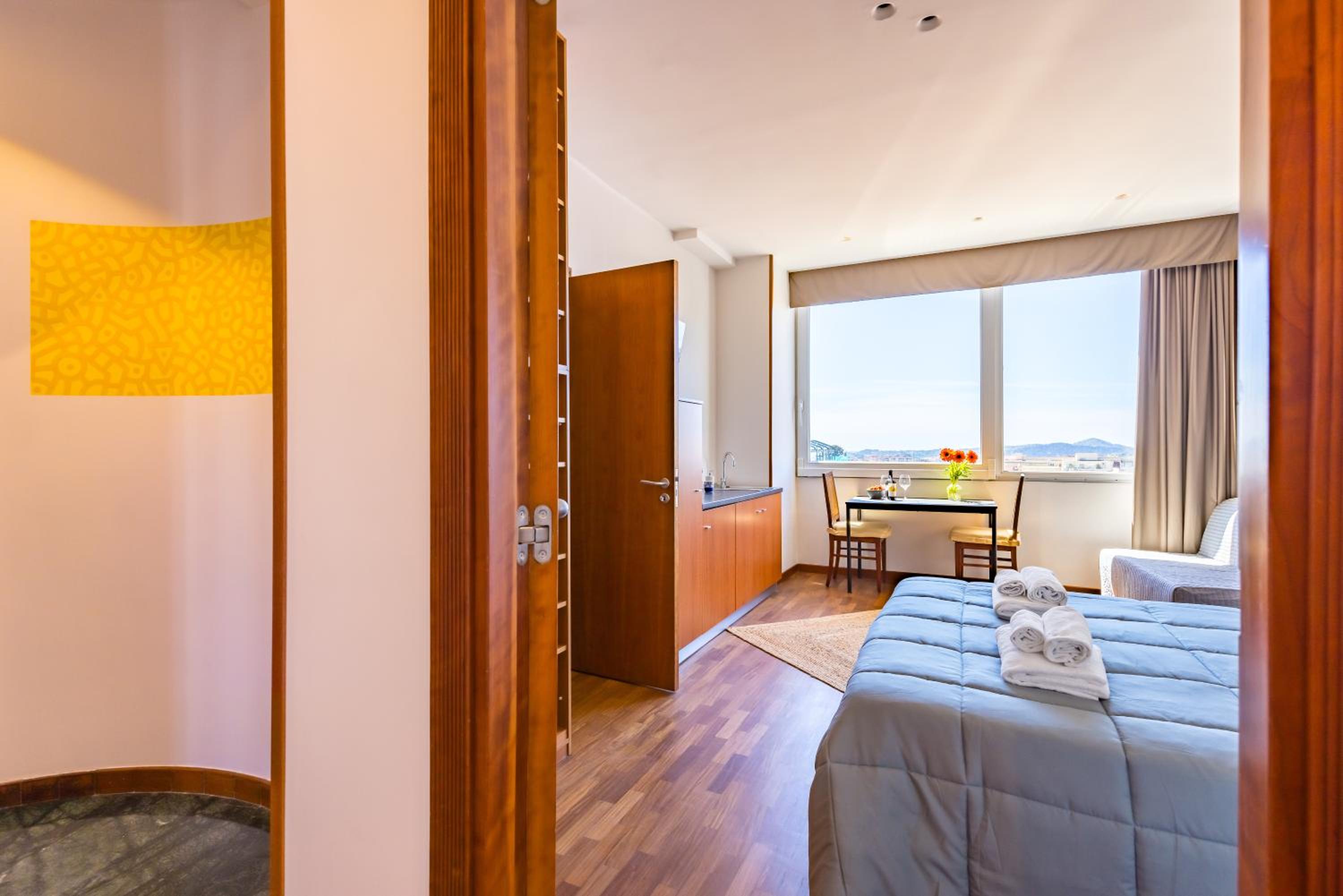 hotel room