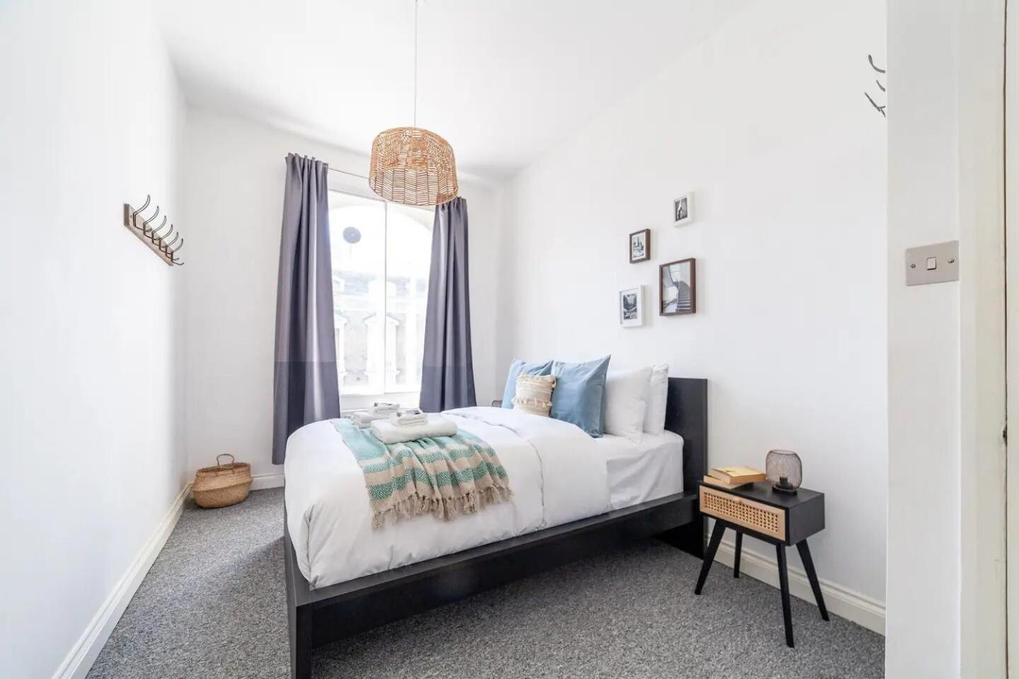 Central 1BR flat in Notting Hill, 1min to Tube