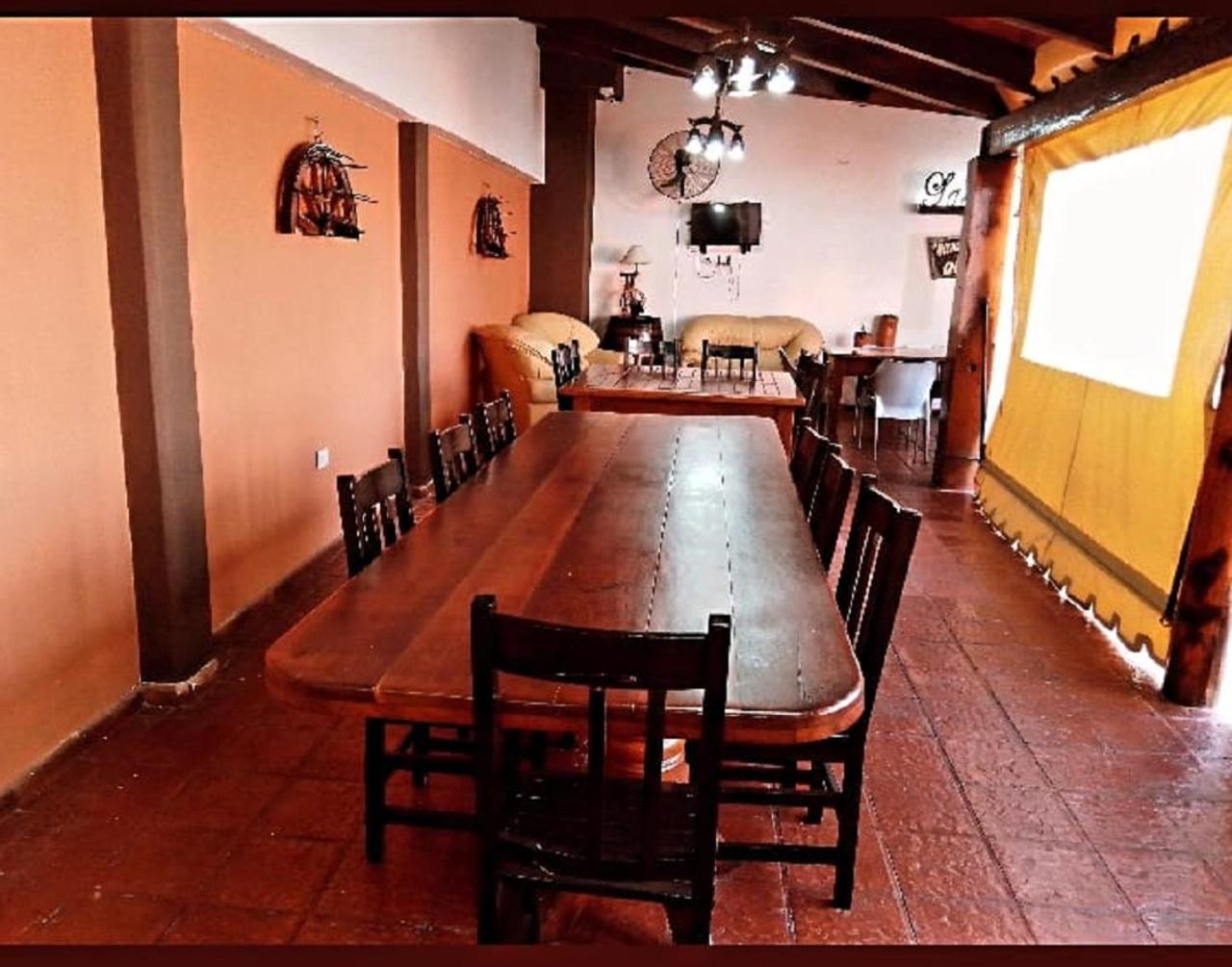 Hostal Las Carretas