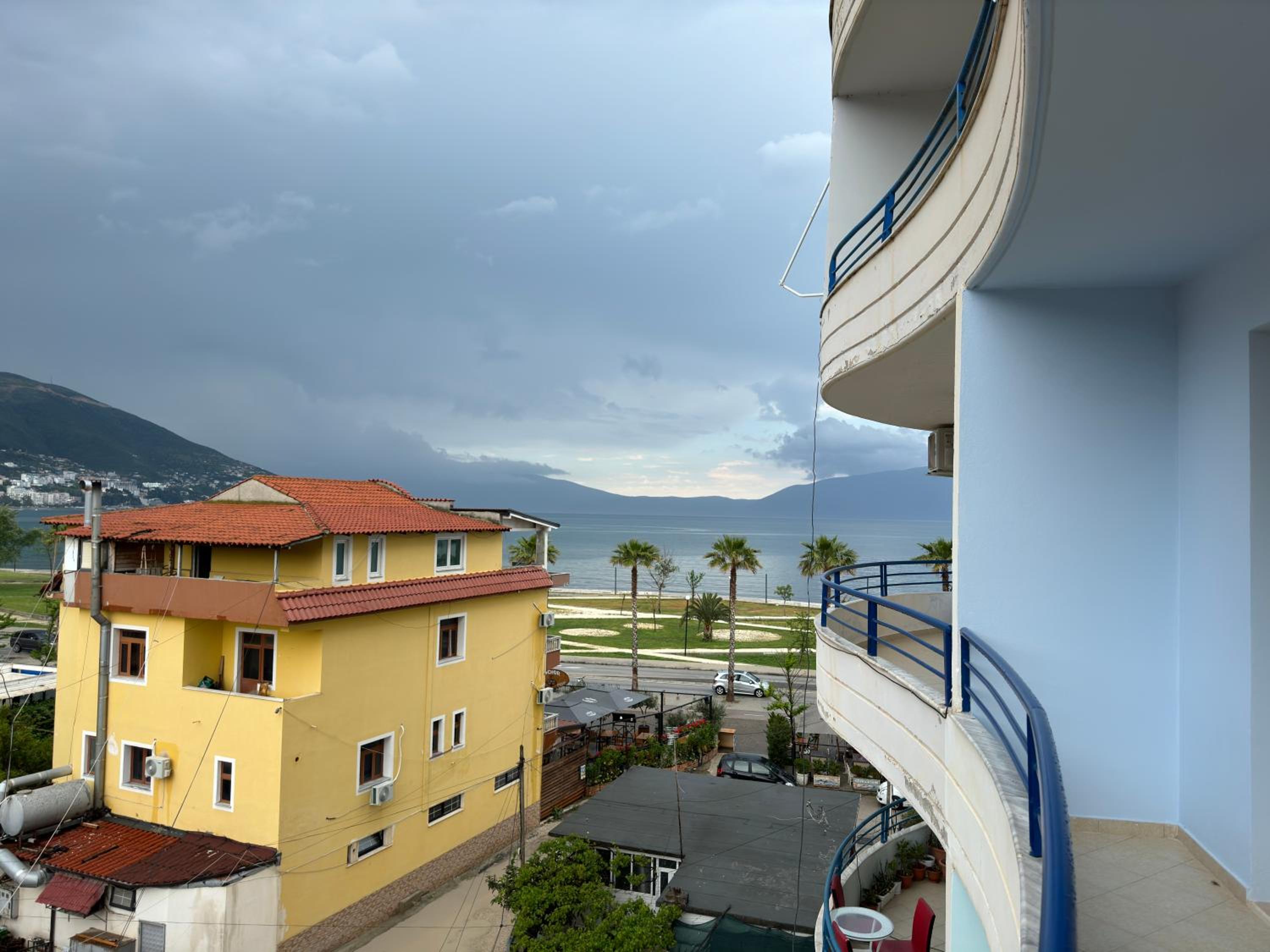 Andi Seaview Apartments