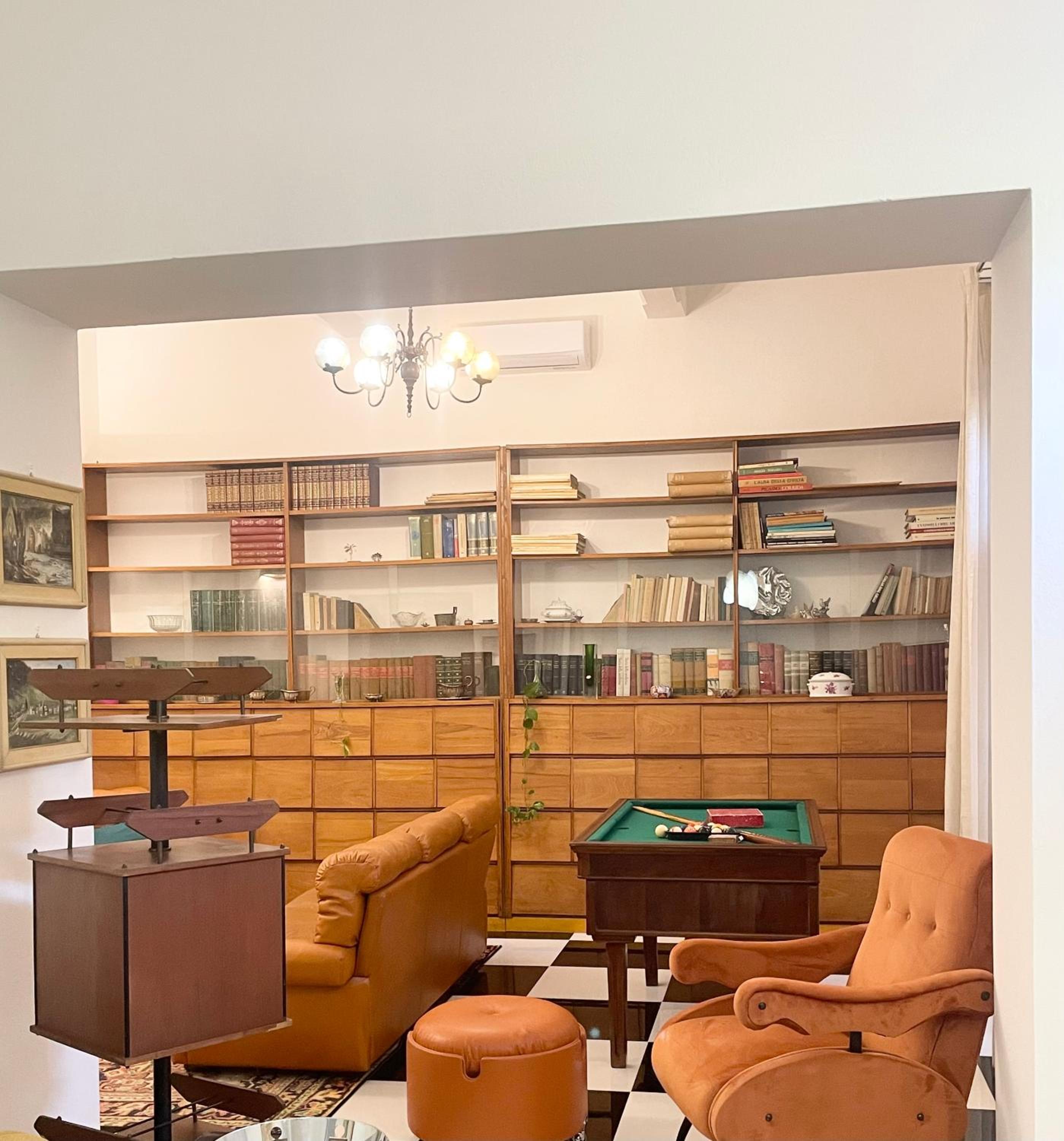 lounge