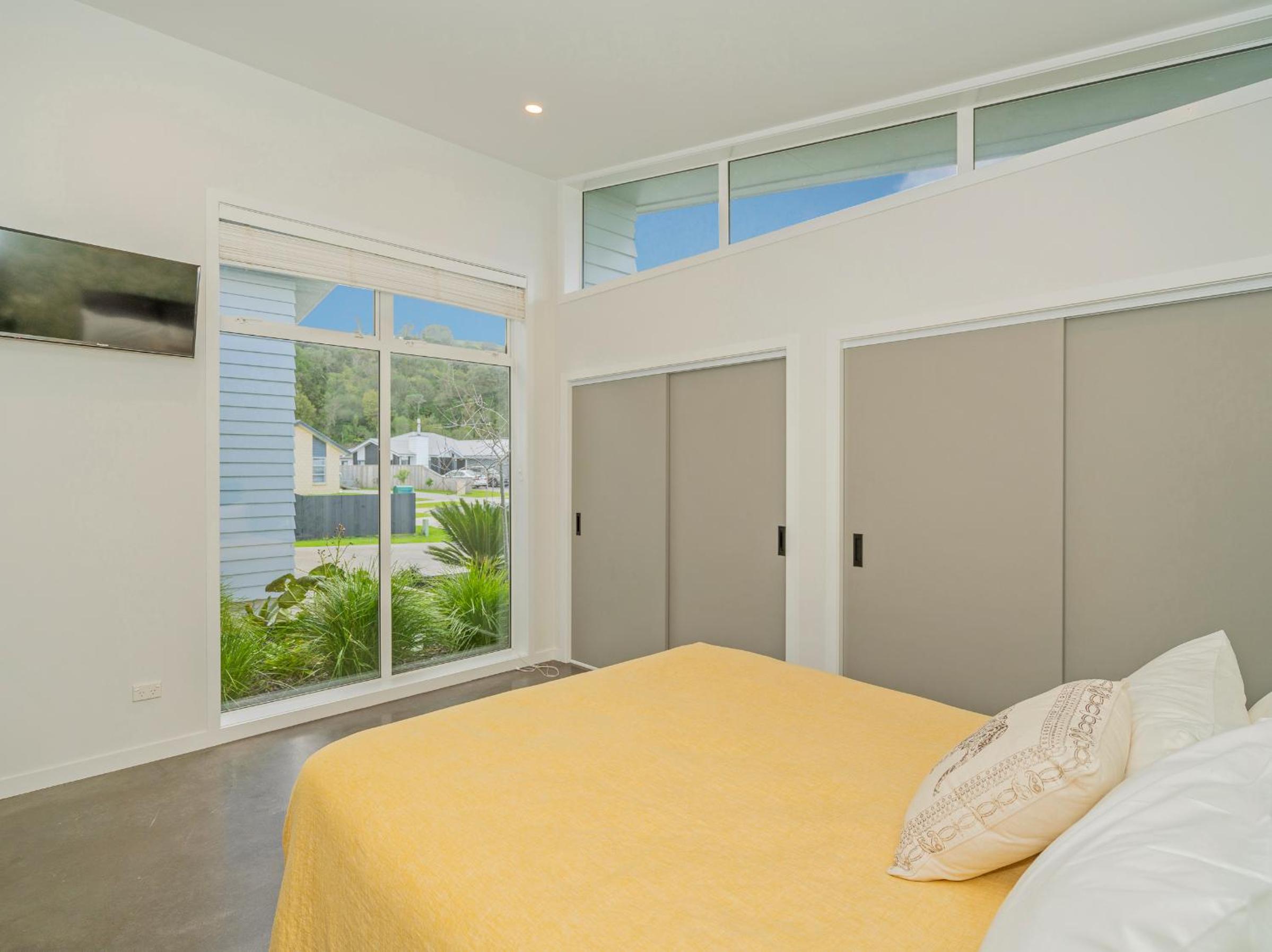 The Summer Stunner - Whitianga Holiday Home