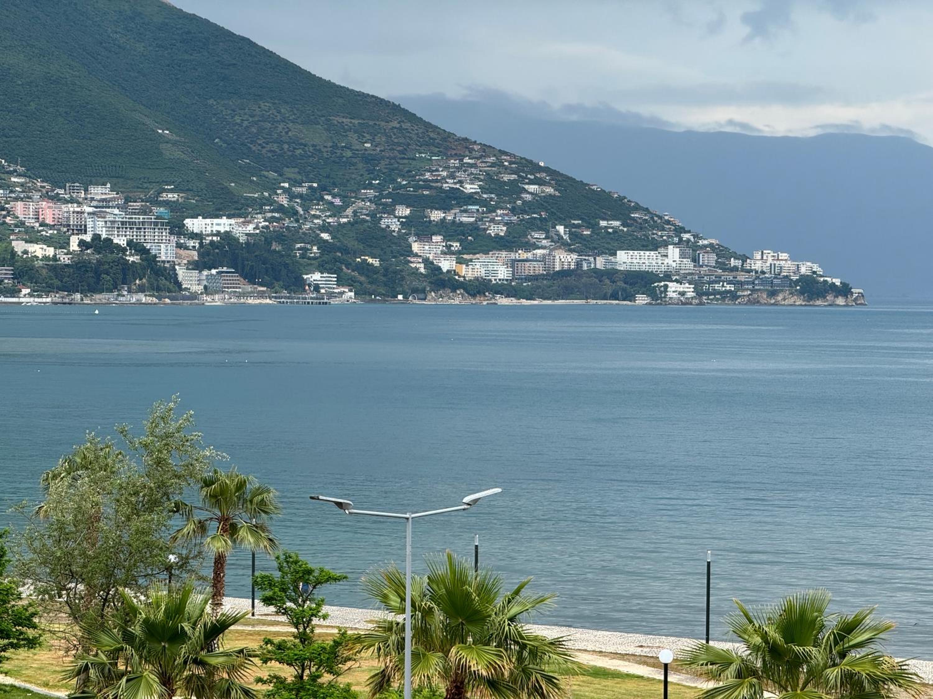 Andi Seaview Apartments