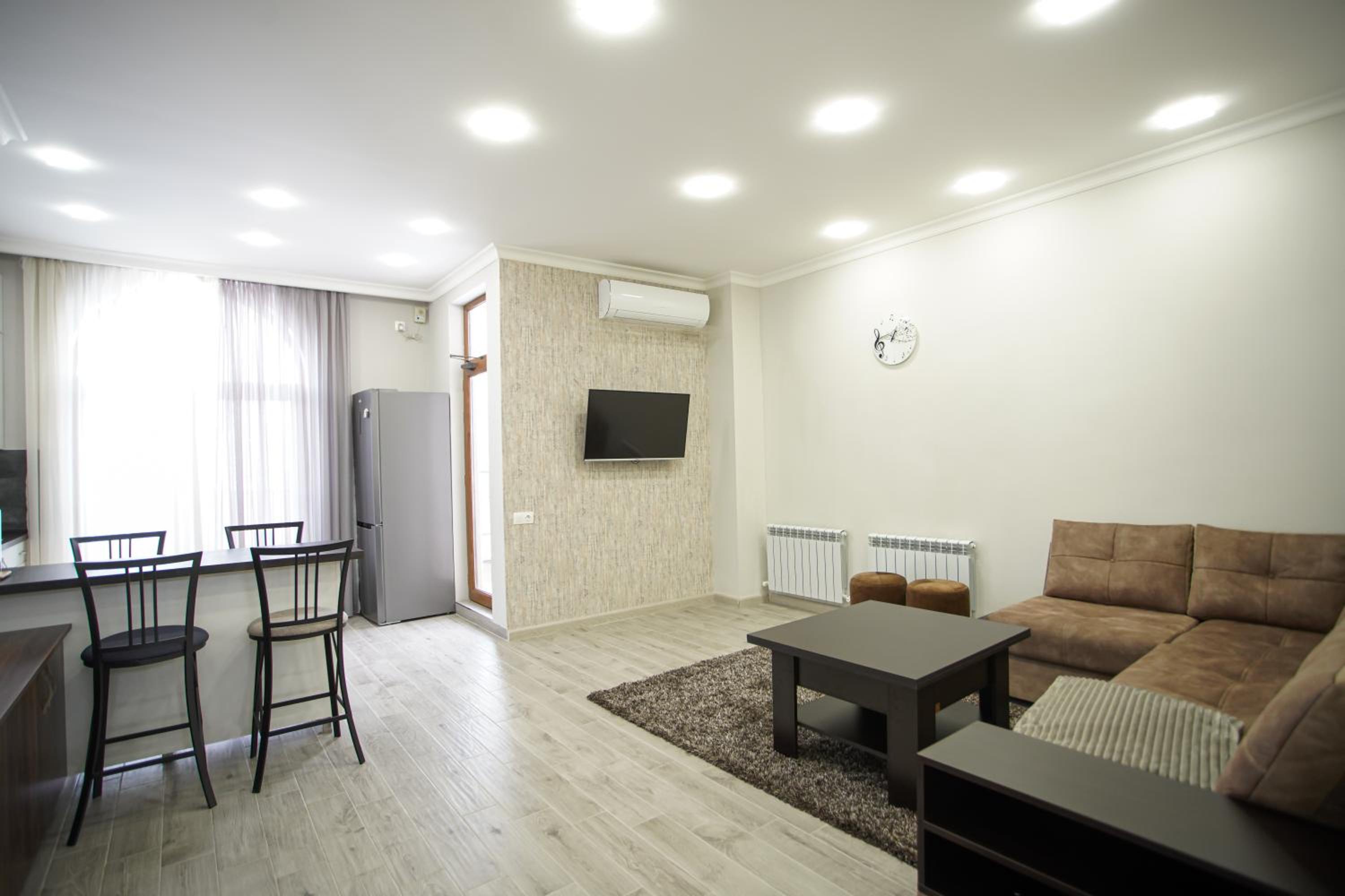 Luxury Apartments near Republic Square, My Street company