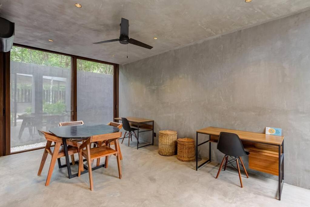 New 2 Bdr, Private Rooftop Pool, Gym and Cowork view 3