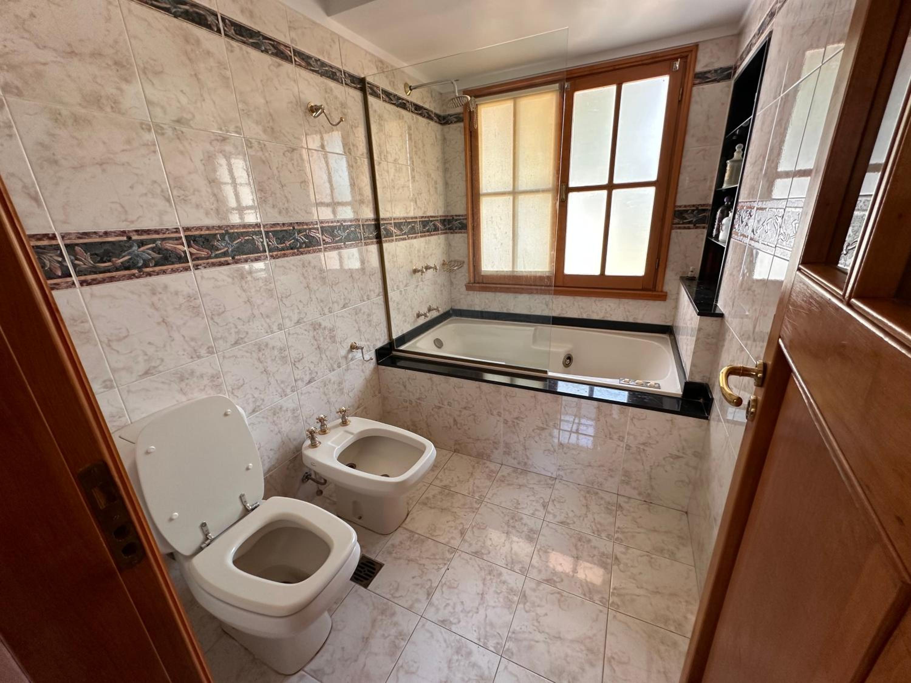Patagonia Casa Sur - Casona de lujo con piscina y quincho
