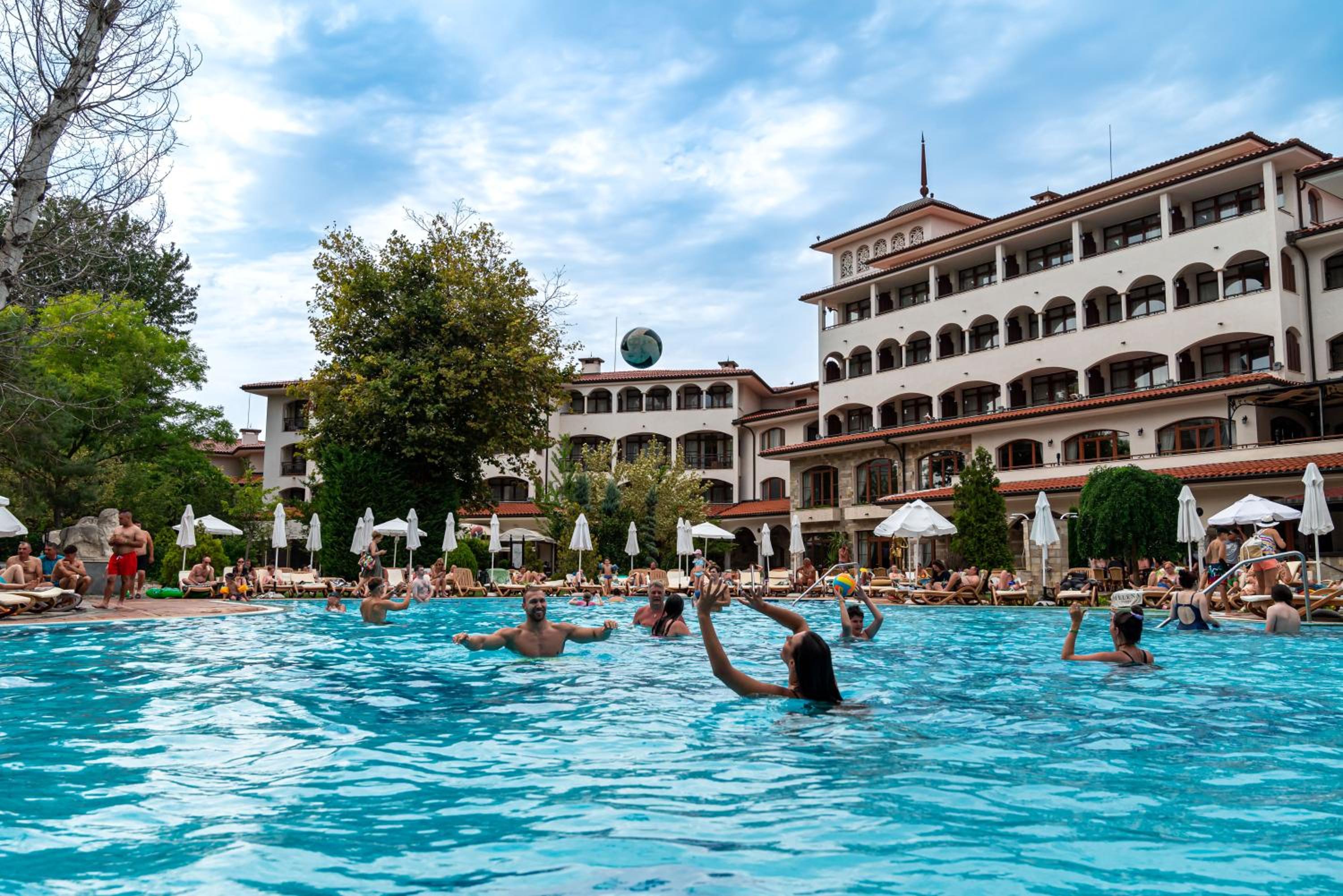 Helena Park - Ultra All Inclusive