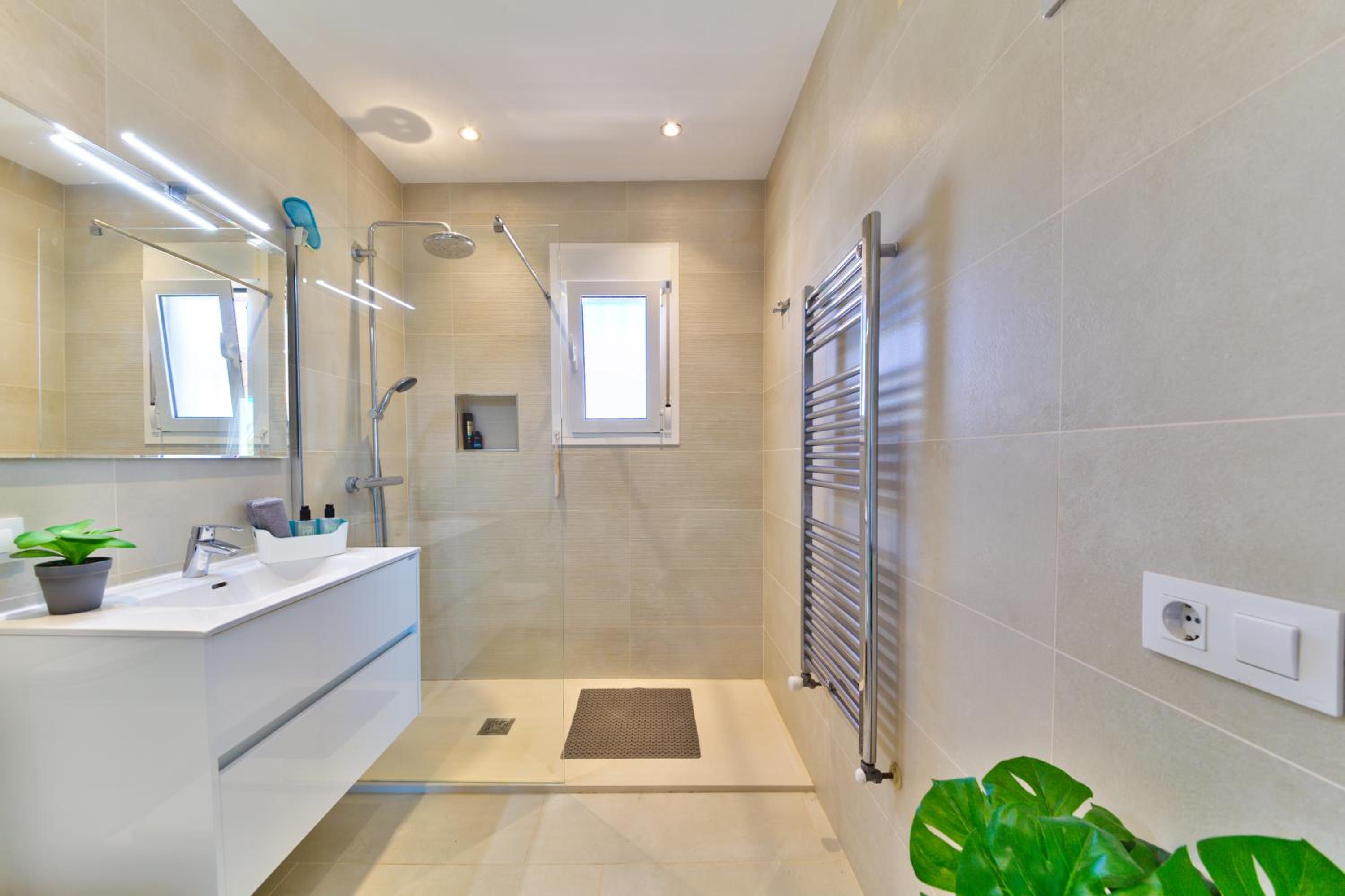 Photo 51