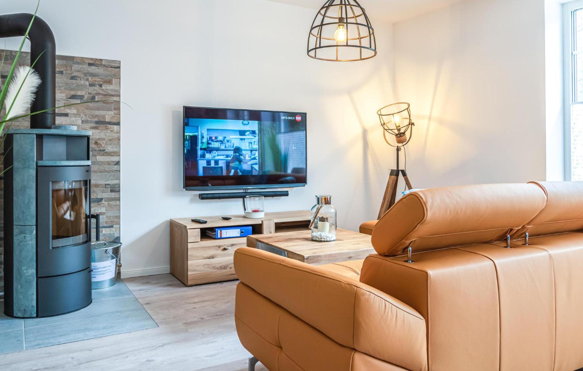 4 Bedroom Stunning Home In Jesendorf