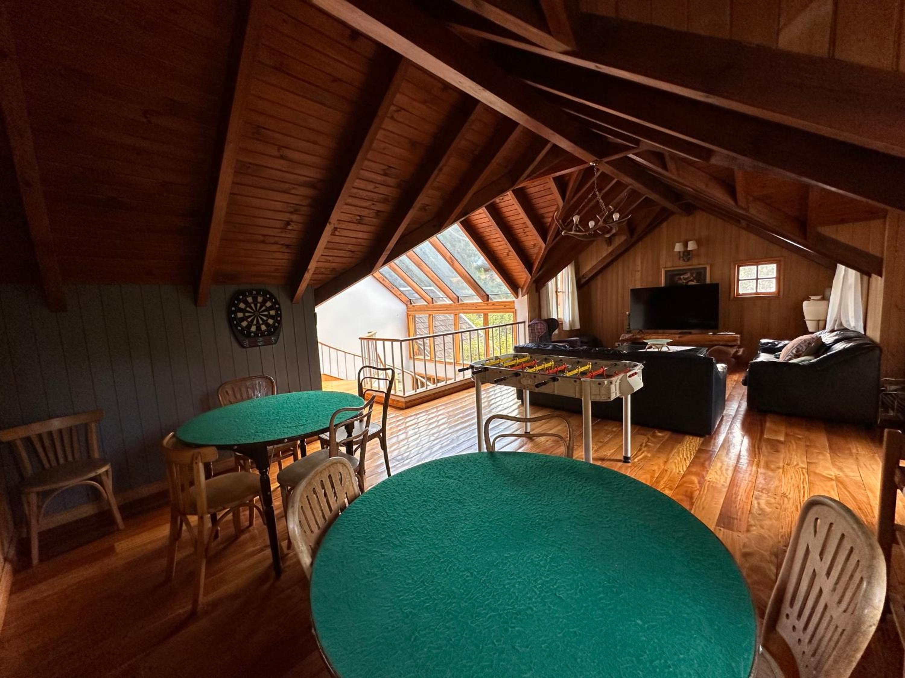 Patagonia Casa Sur - Casona de lujo con piscina y quincho