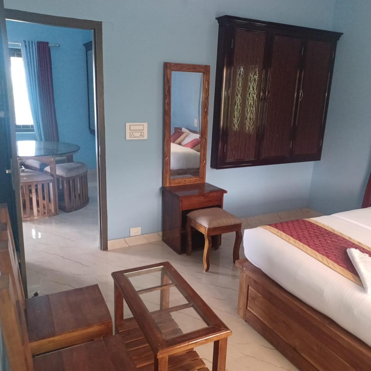 Orange International Resort Vagamon Pool Villa view 5