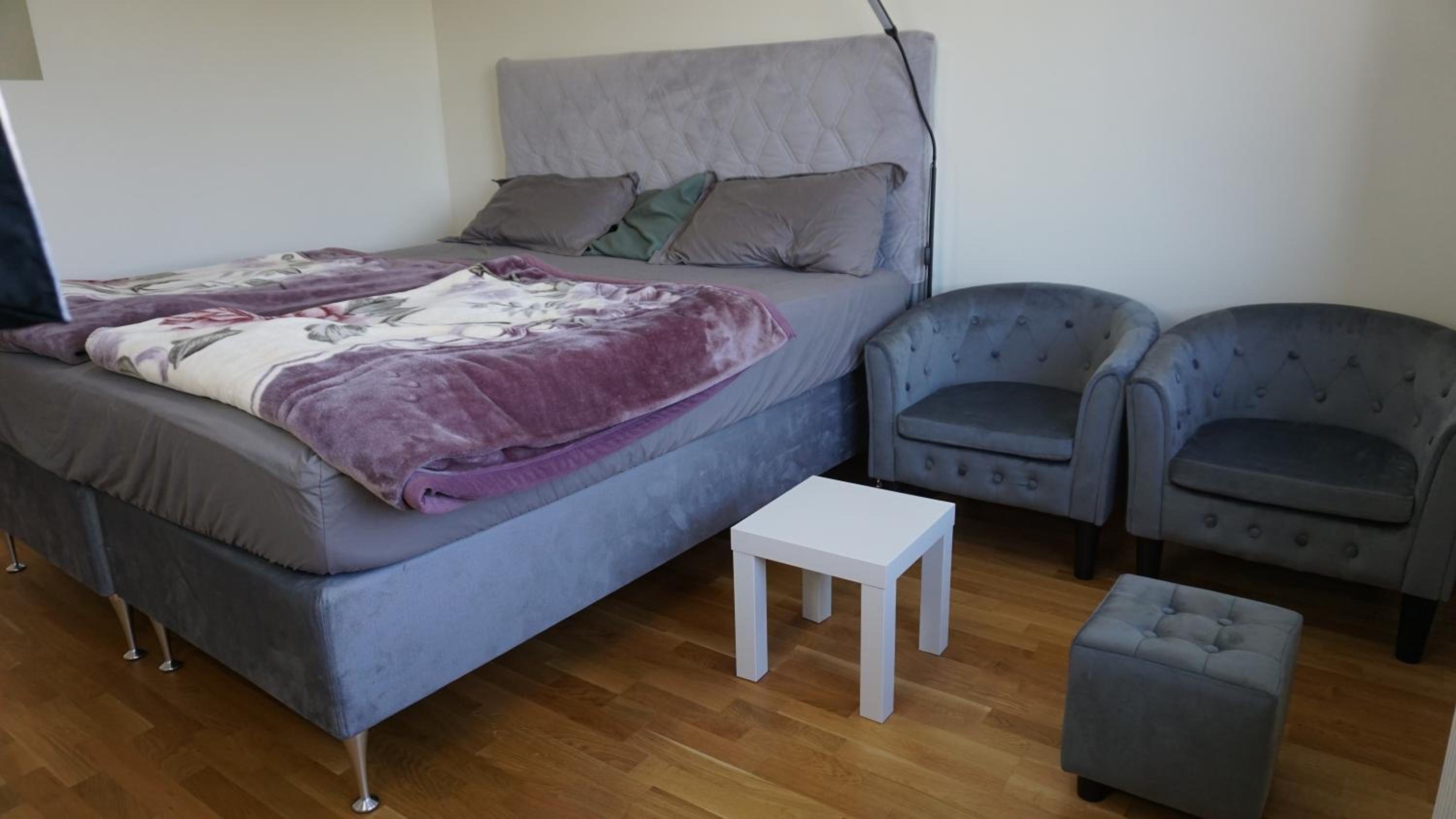 Photo 10