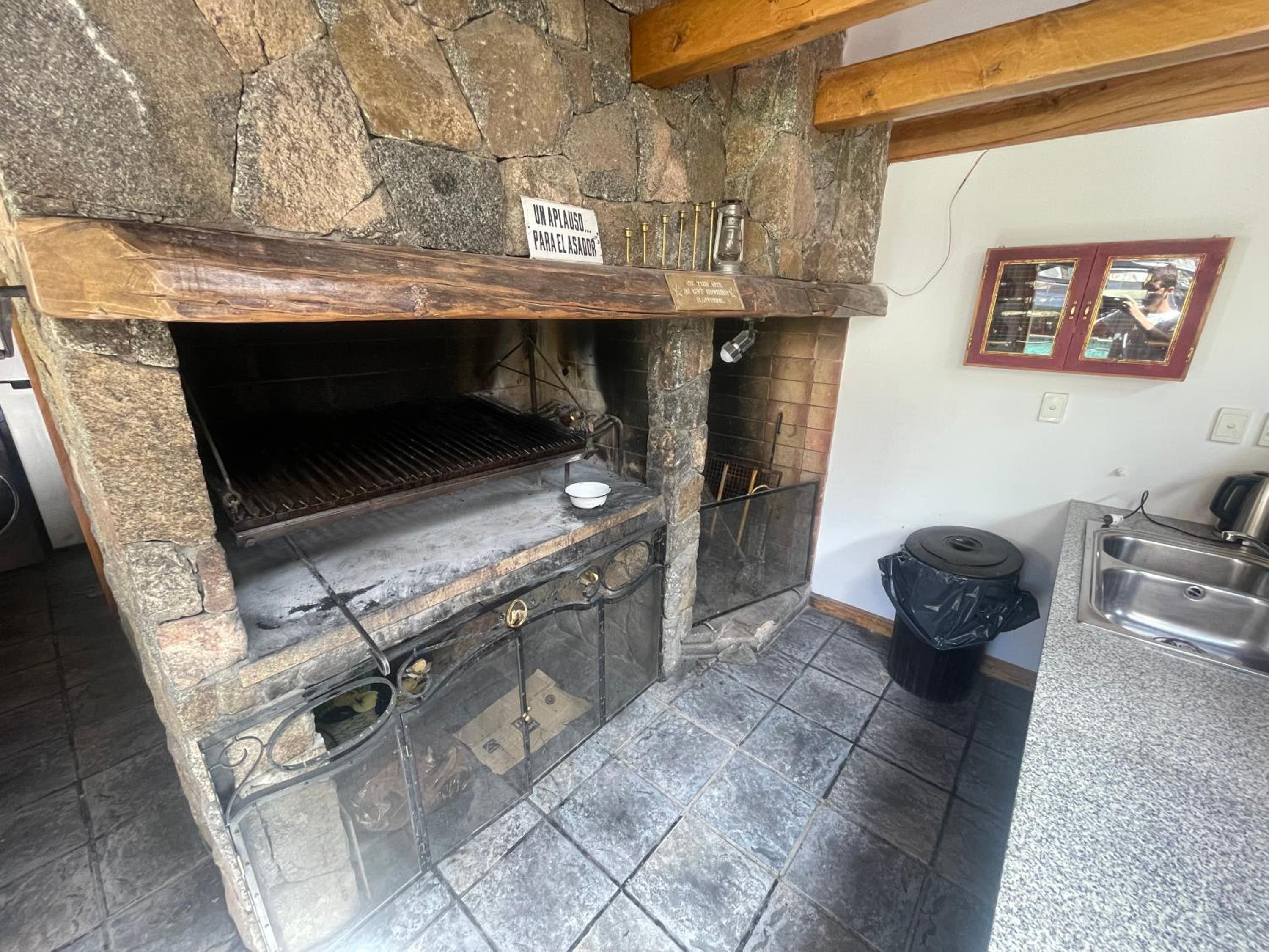 Patagonia Casa Sur - Casona de lujo con piscina y quincho