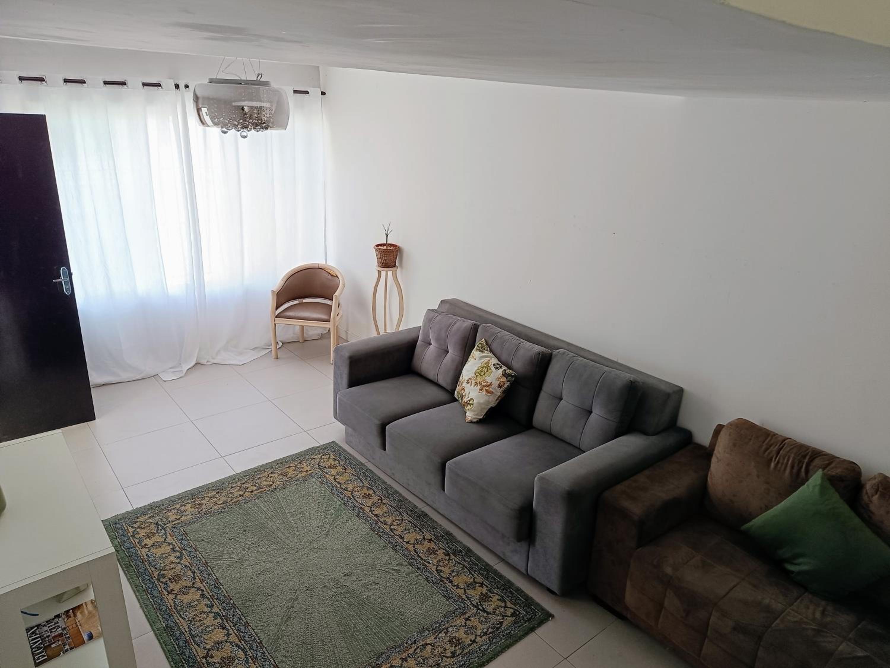 Quarto feminino, Open house
