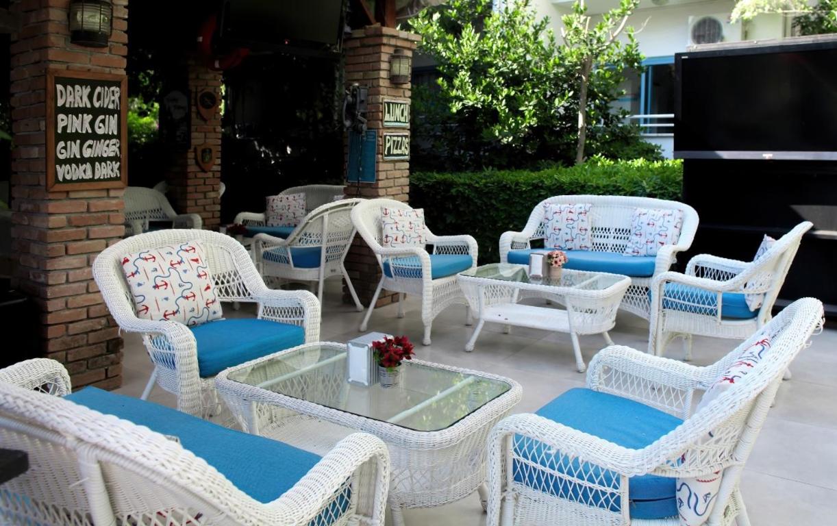 Navy Hotel - Image 16