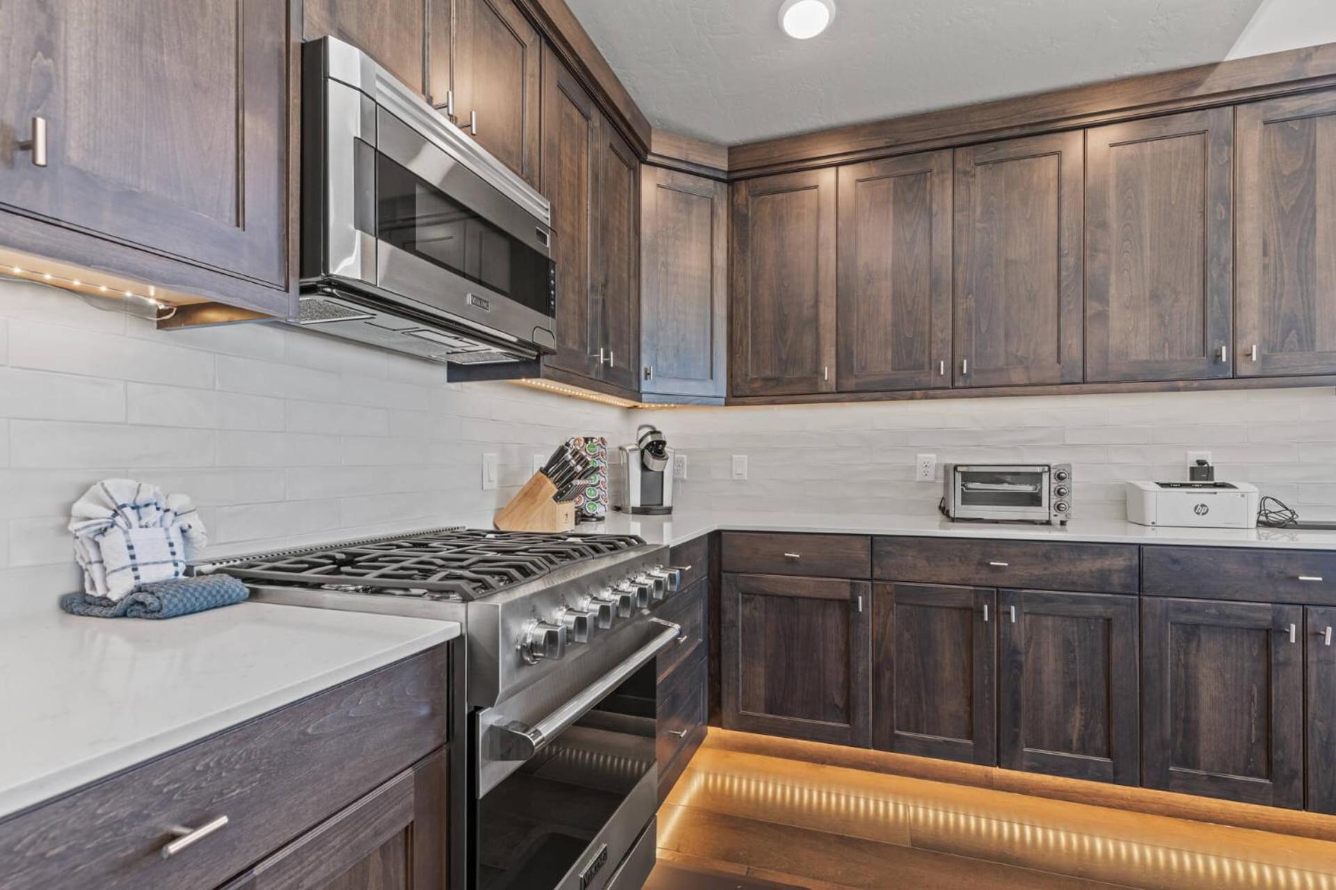 Mayflower Lakeside 303-21 by Moose Management view 5
