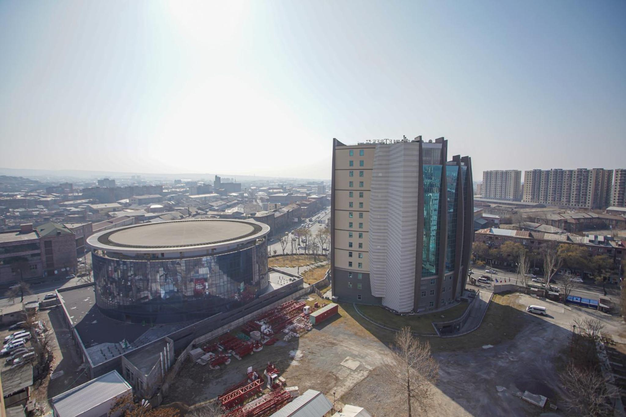 Luxury Apartments near Republic Square, My Street company