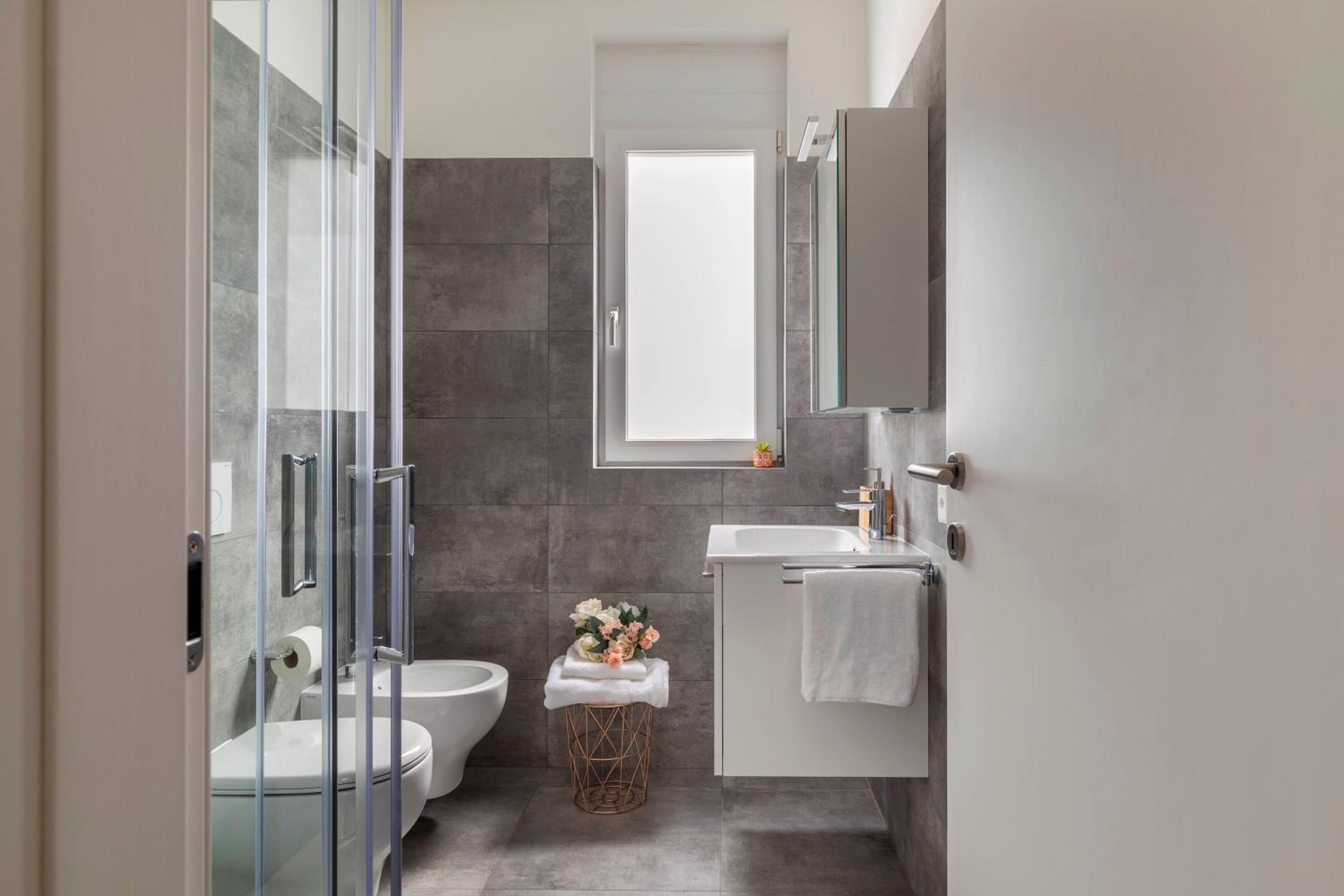 Lugano Superior Suites - Free Parking