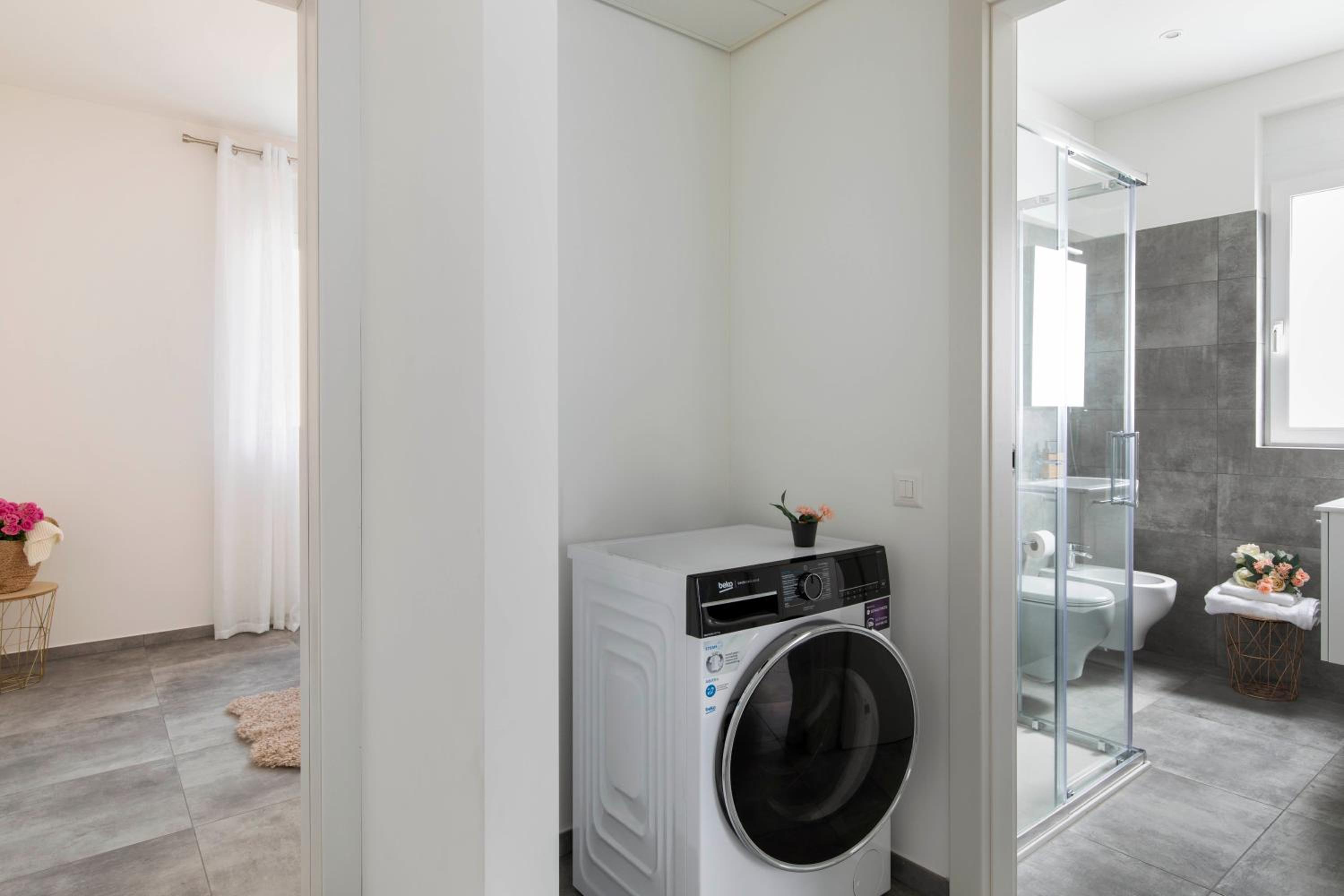 Lugano Superior Suites - Free Parking