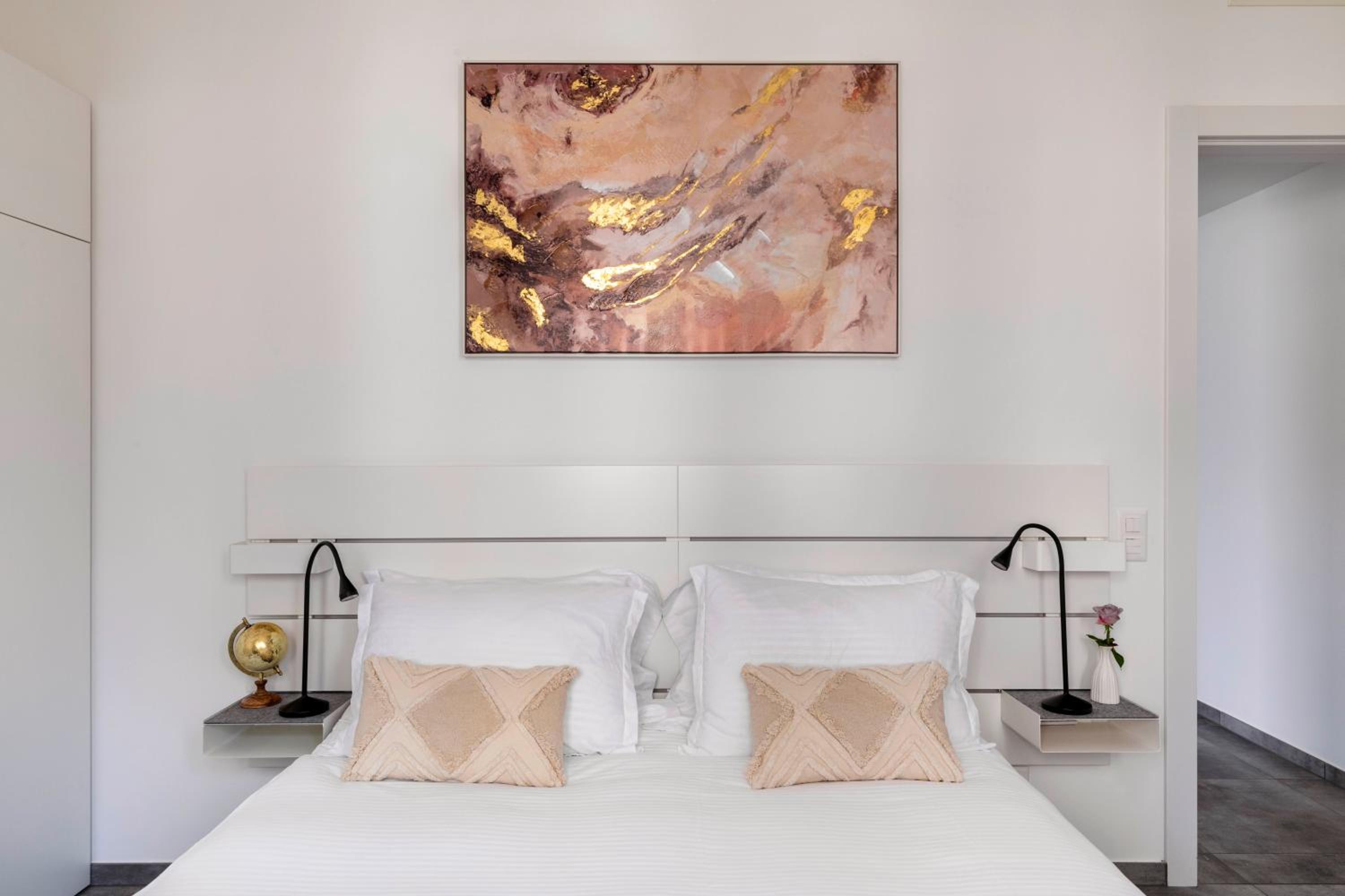 Lugano Superior Suites - Free Parking