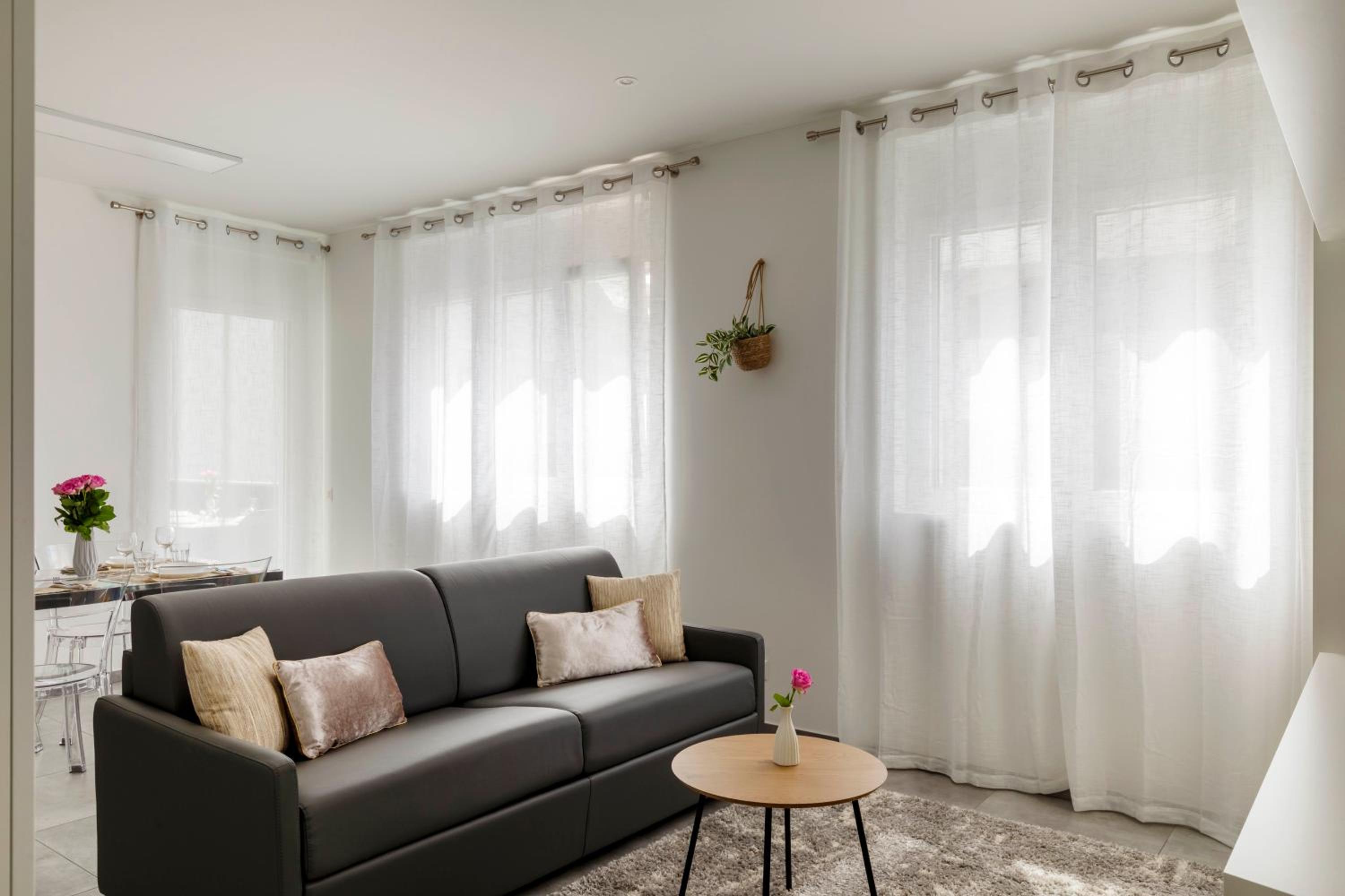 Lugano Superior Suites - Free Parking