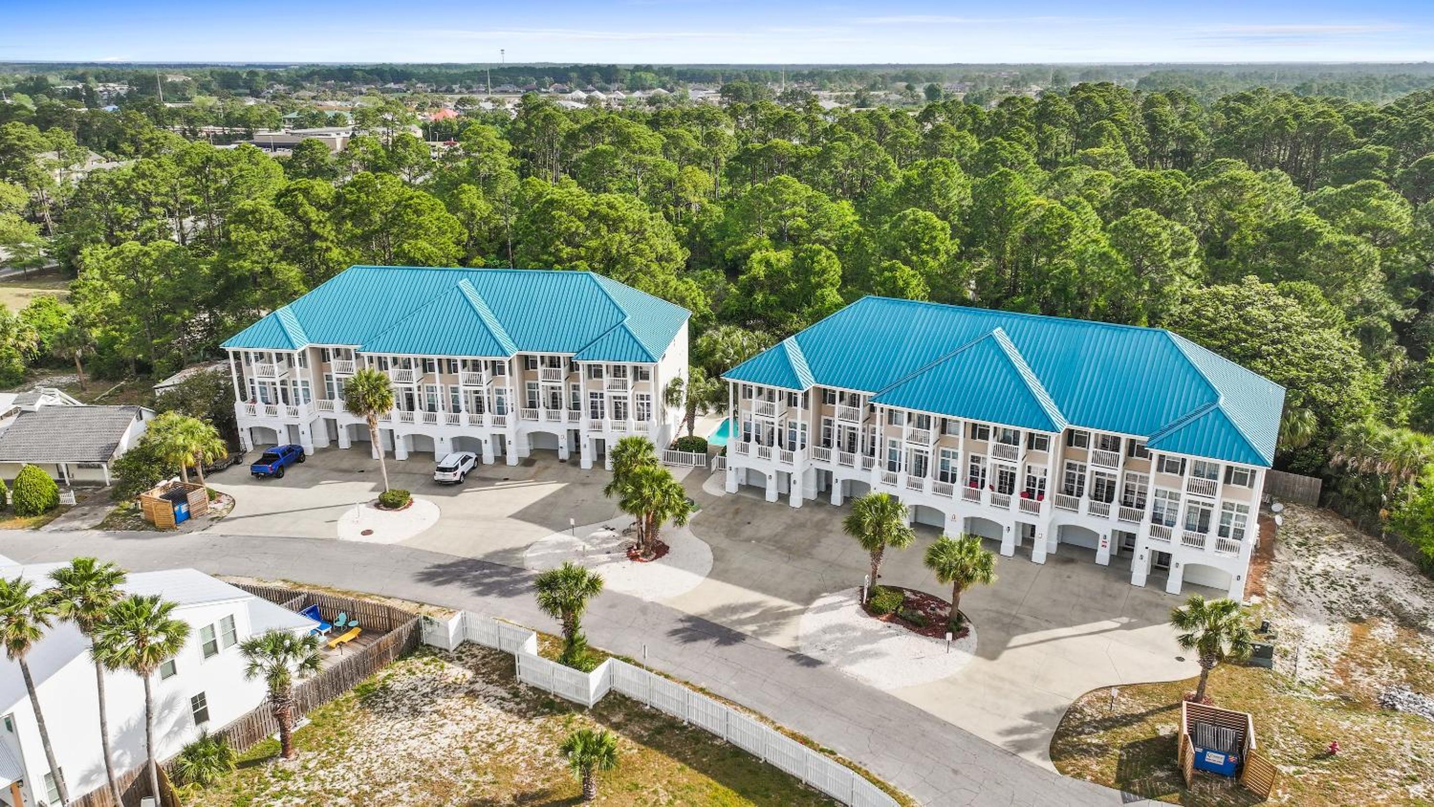 Beach House - Sea La Vie by Panhandle Getaways view 3
