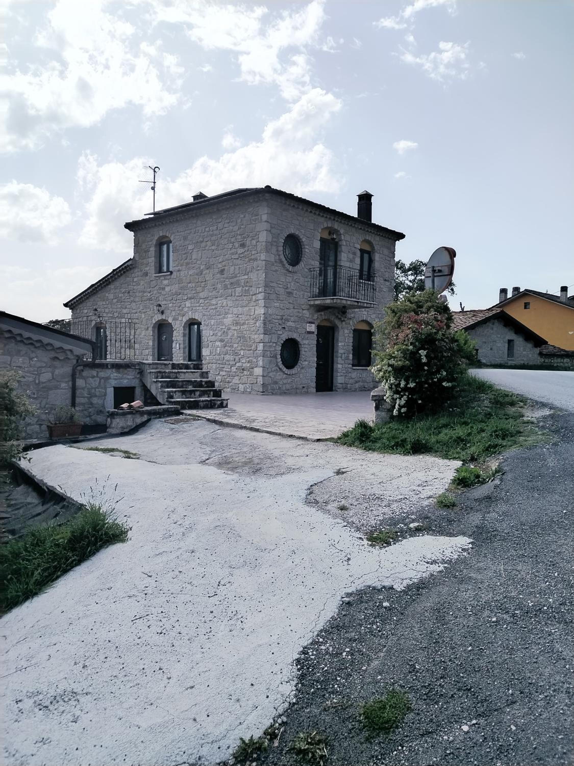 Photo 25