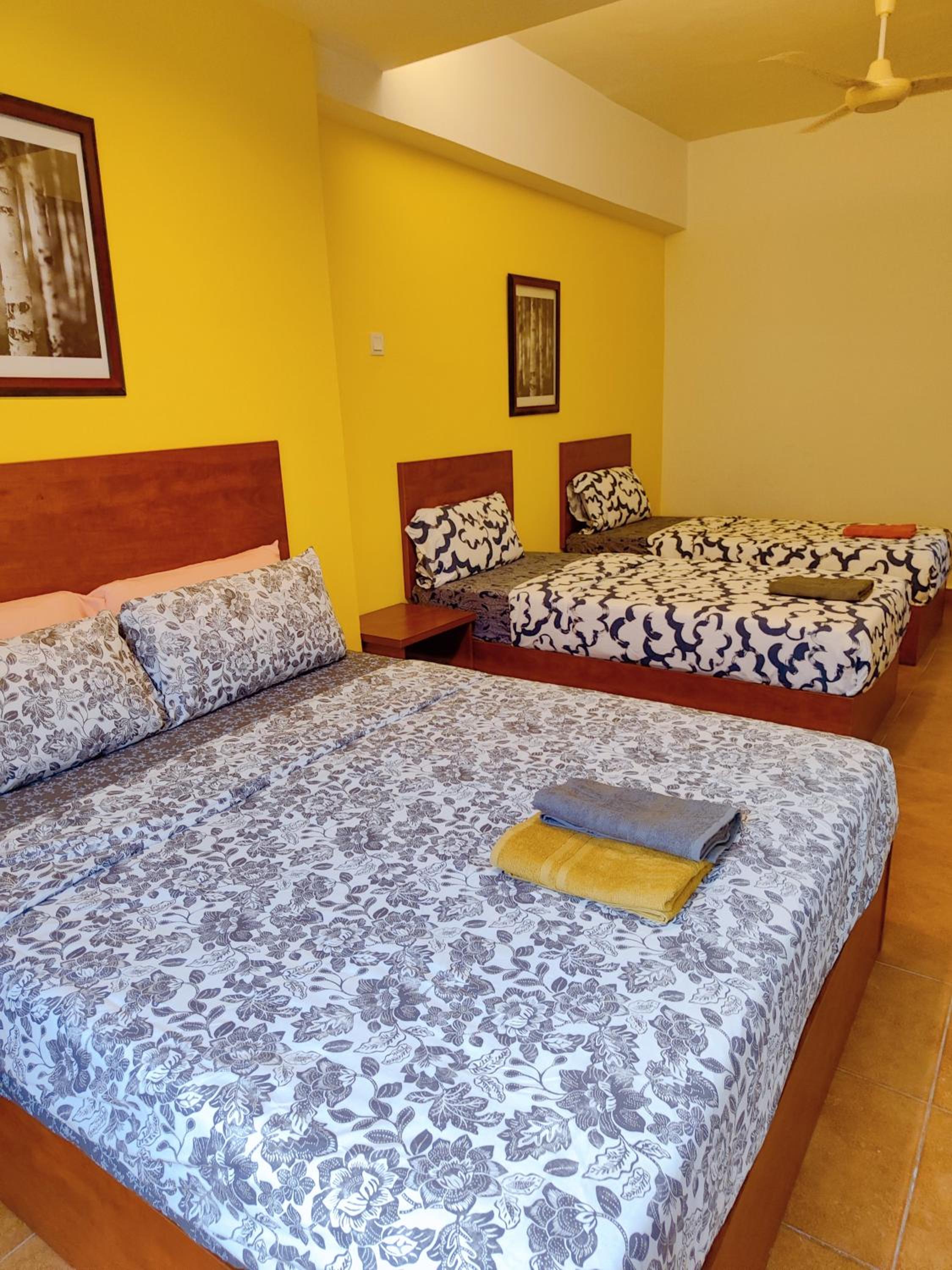 AJ-HOME Fahrenheit 88 Pavillion Bukit Bintang 8pax