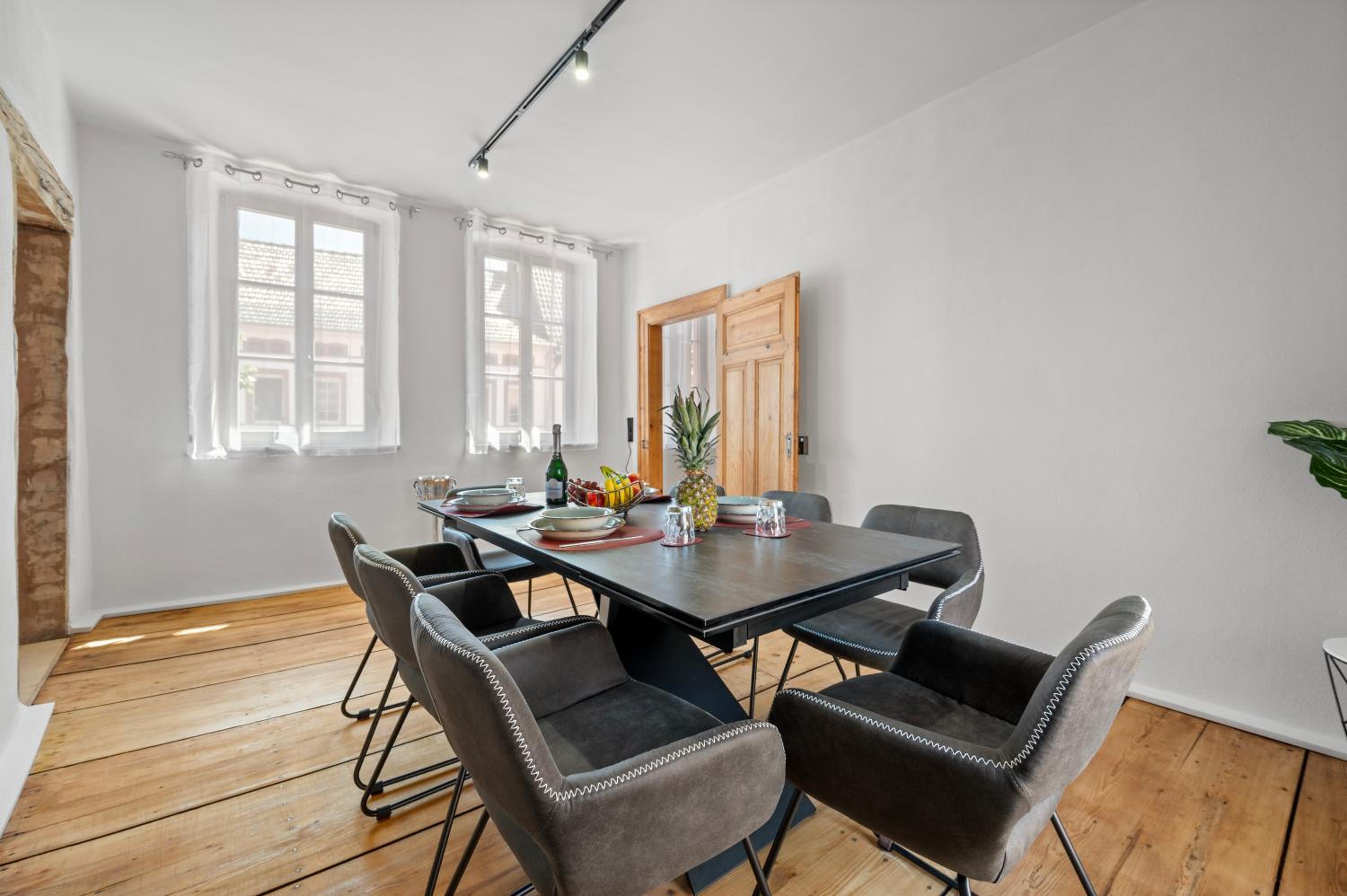 LiT LiVING Grünstadt - Luxury- style Boutique Apartments