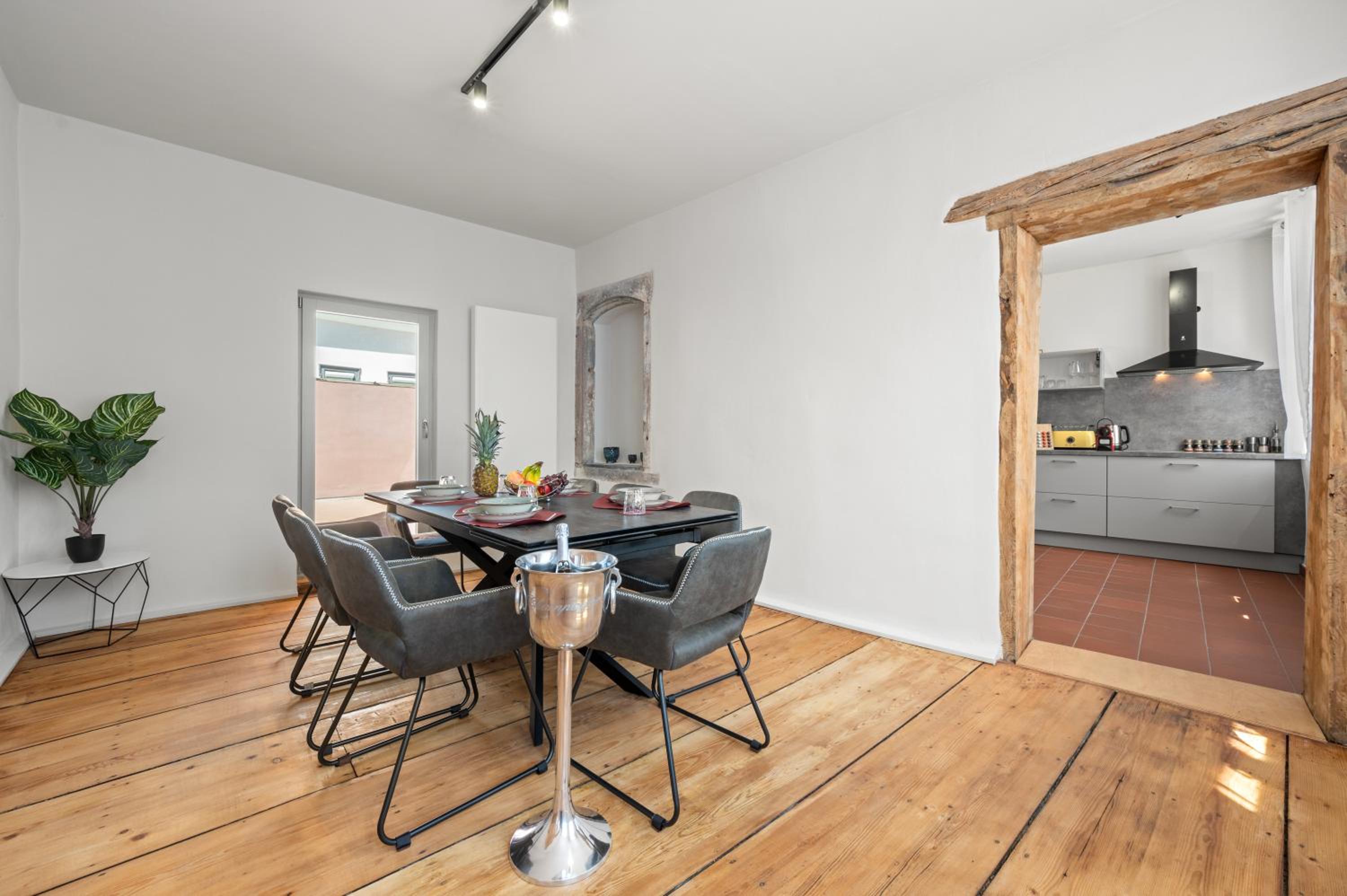 LiT LiVING Grünstadt - Luxury- style Boutique Apartments