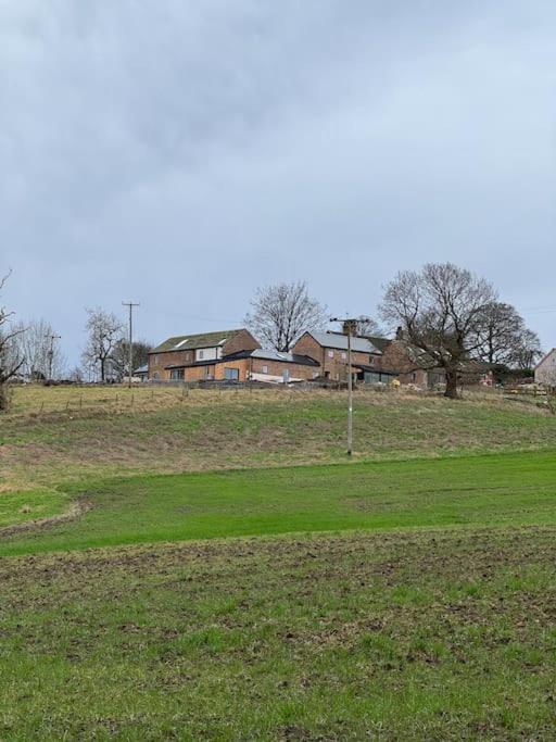 Hotel The Hayloft, Modern 3 - 4 Bed, 8 Person, Barn Conversion In A Rural Location With Great Access