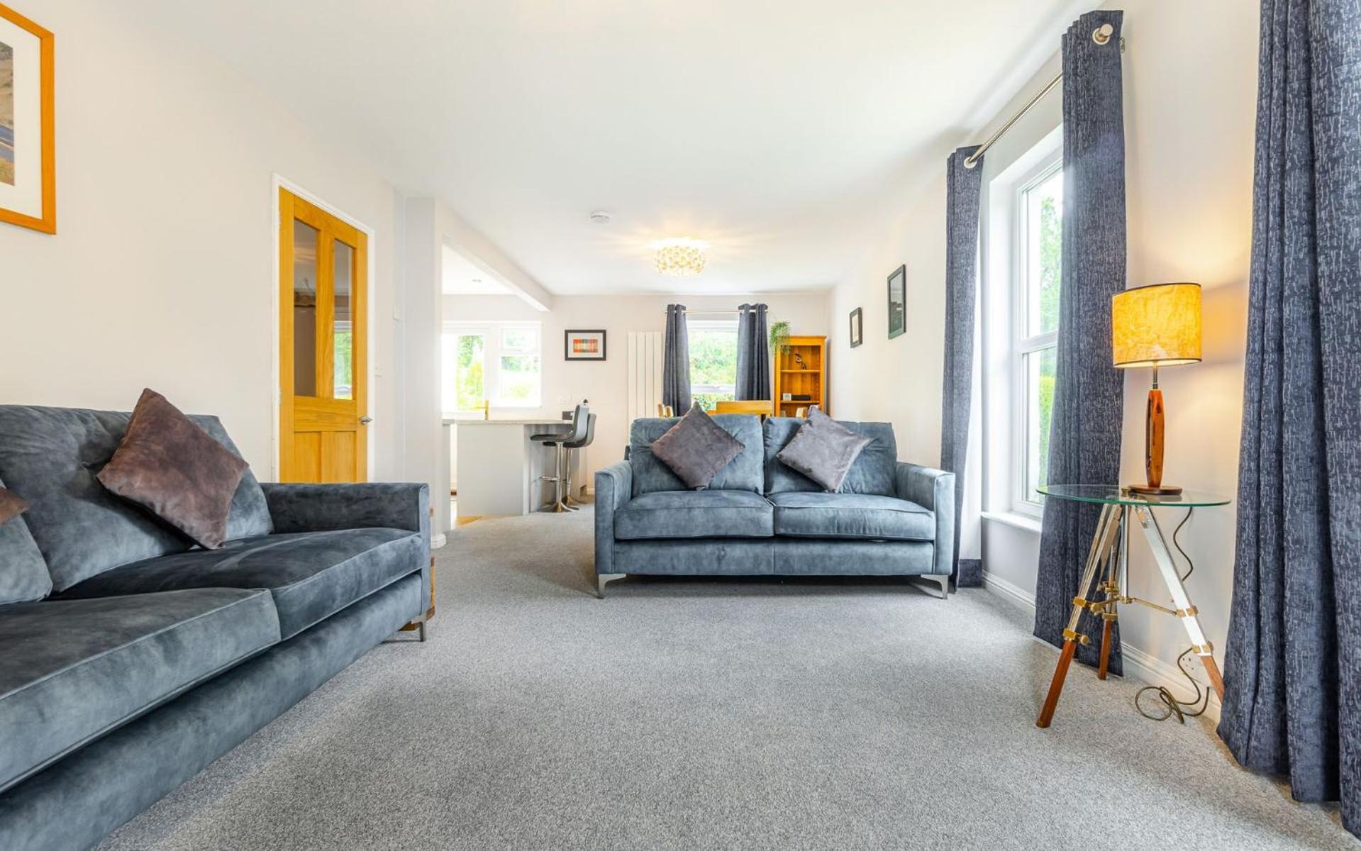 3 Bed in Ambleside oc-lr066