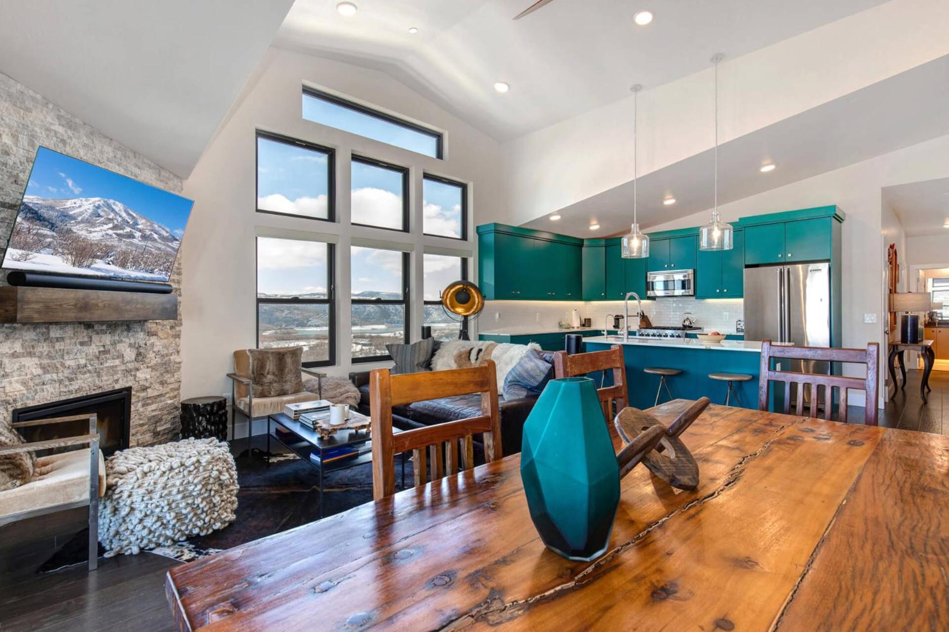 Mayflower Lakeside 304-21 by Moose Management view 5