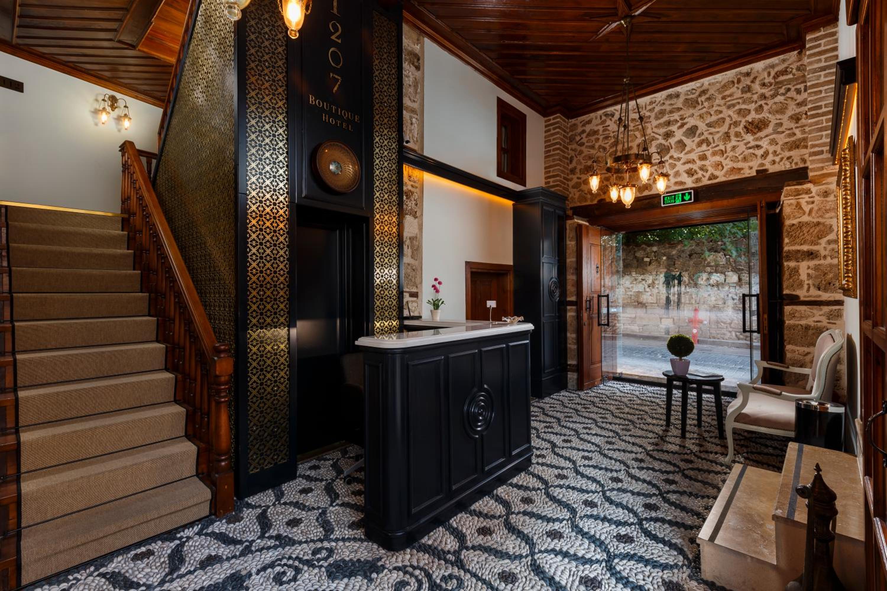 Hotel 1207 Special Class - Image 73