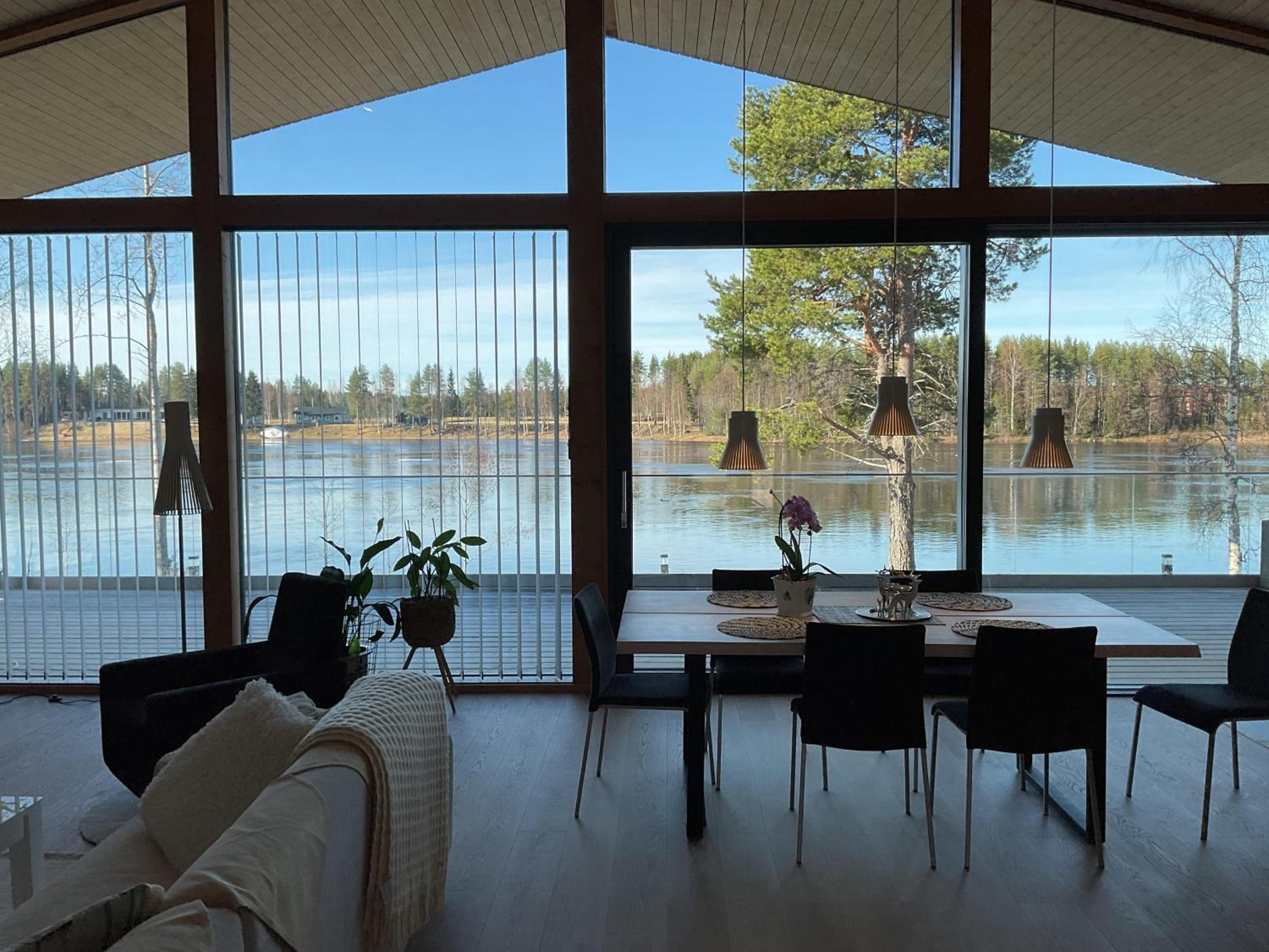 Villa Riverbank