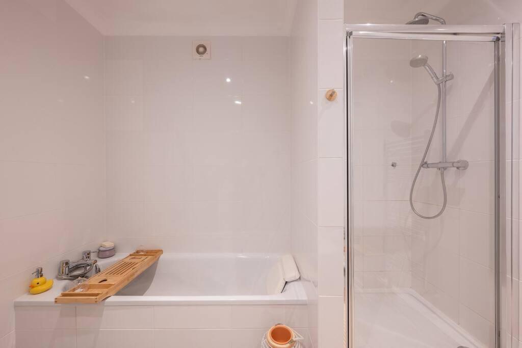 4 Bedroom House With Home Gym - Behind V&A Museum