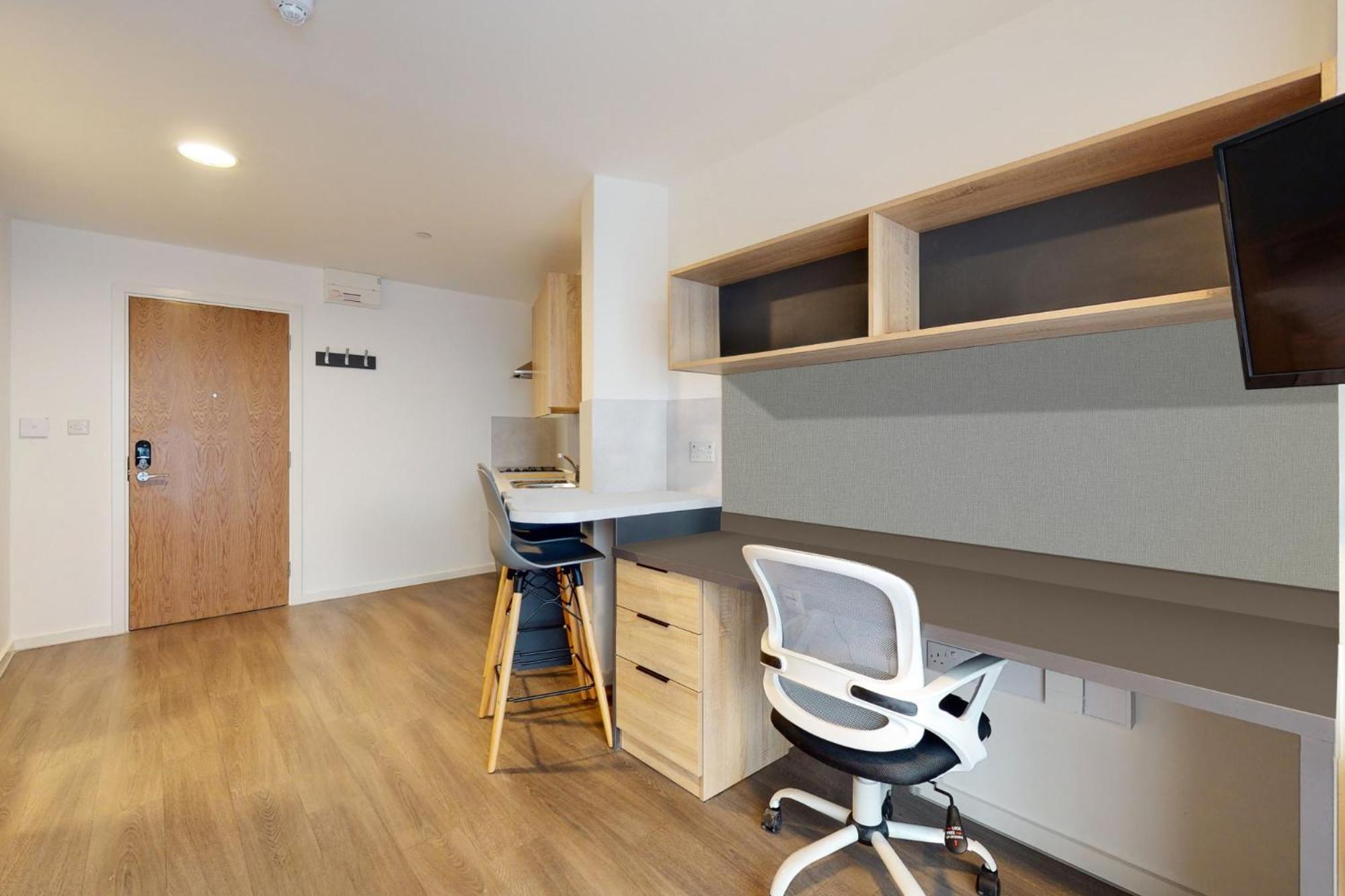 Canvas Arundel House in Coventry