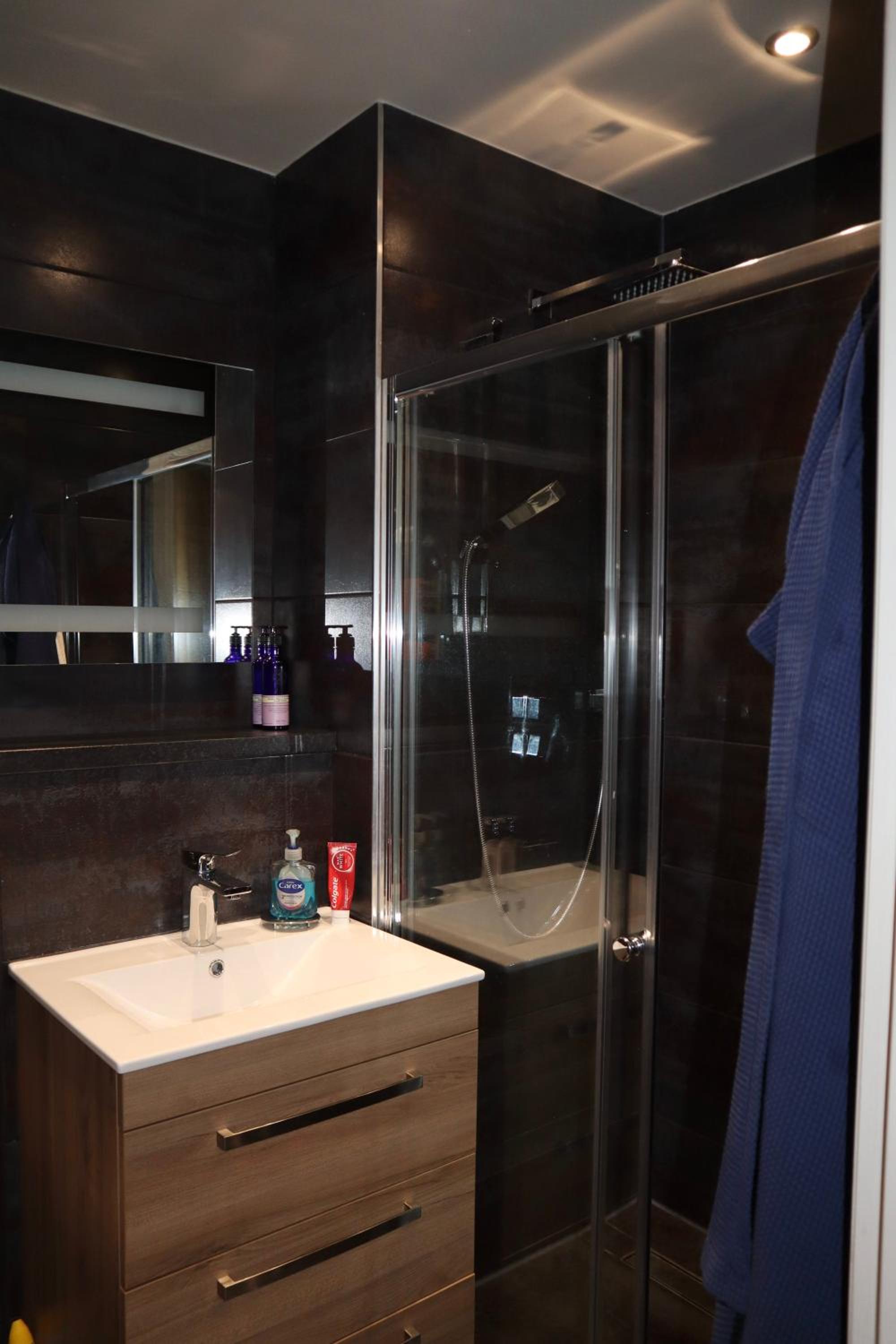 Gateshead Vacations - Two Bedroom Maisonette - Property Image 3