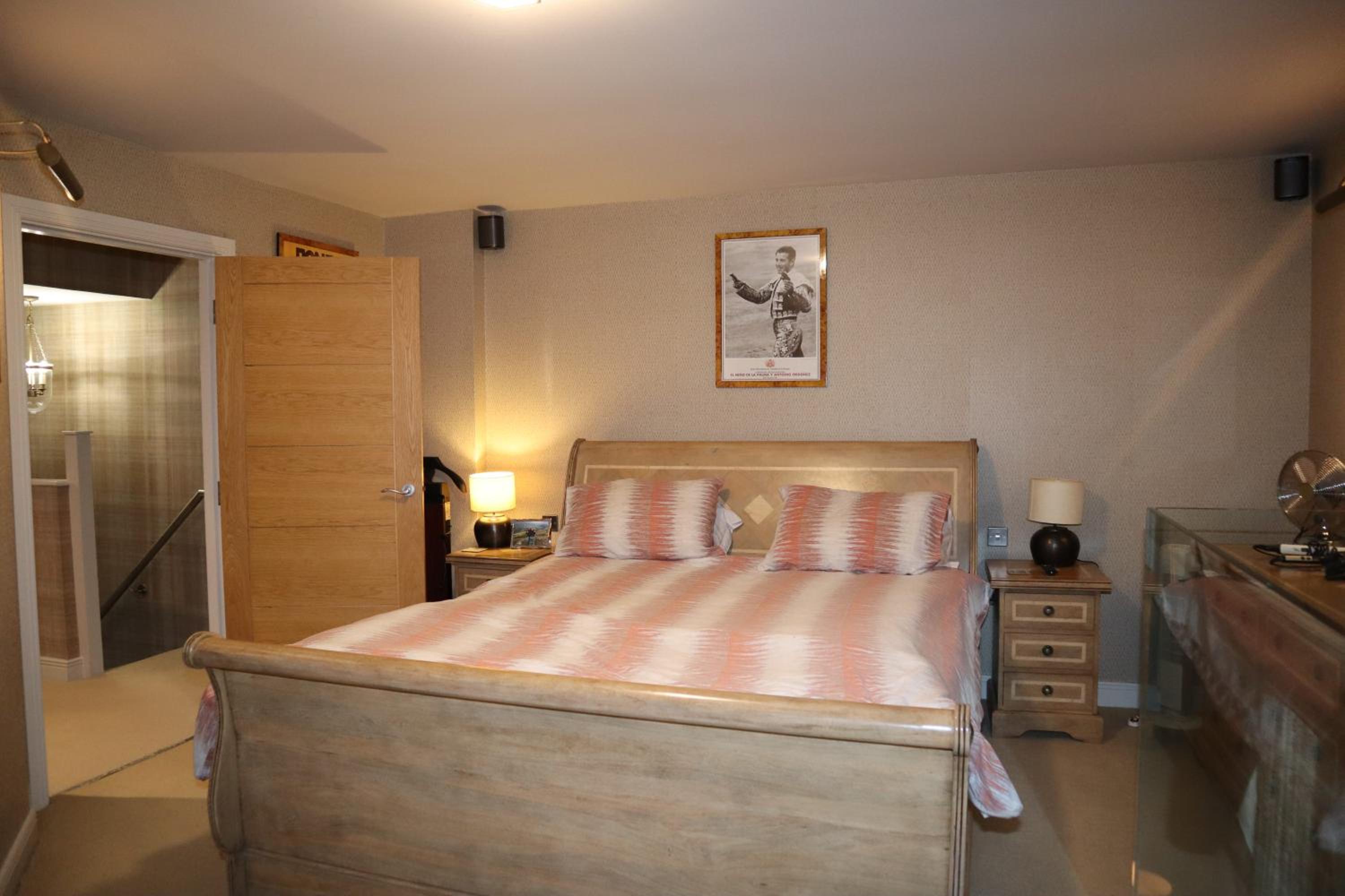 Gateshead Vacations - Two Bedroom Maisonette - Property Image 9