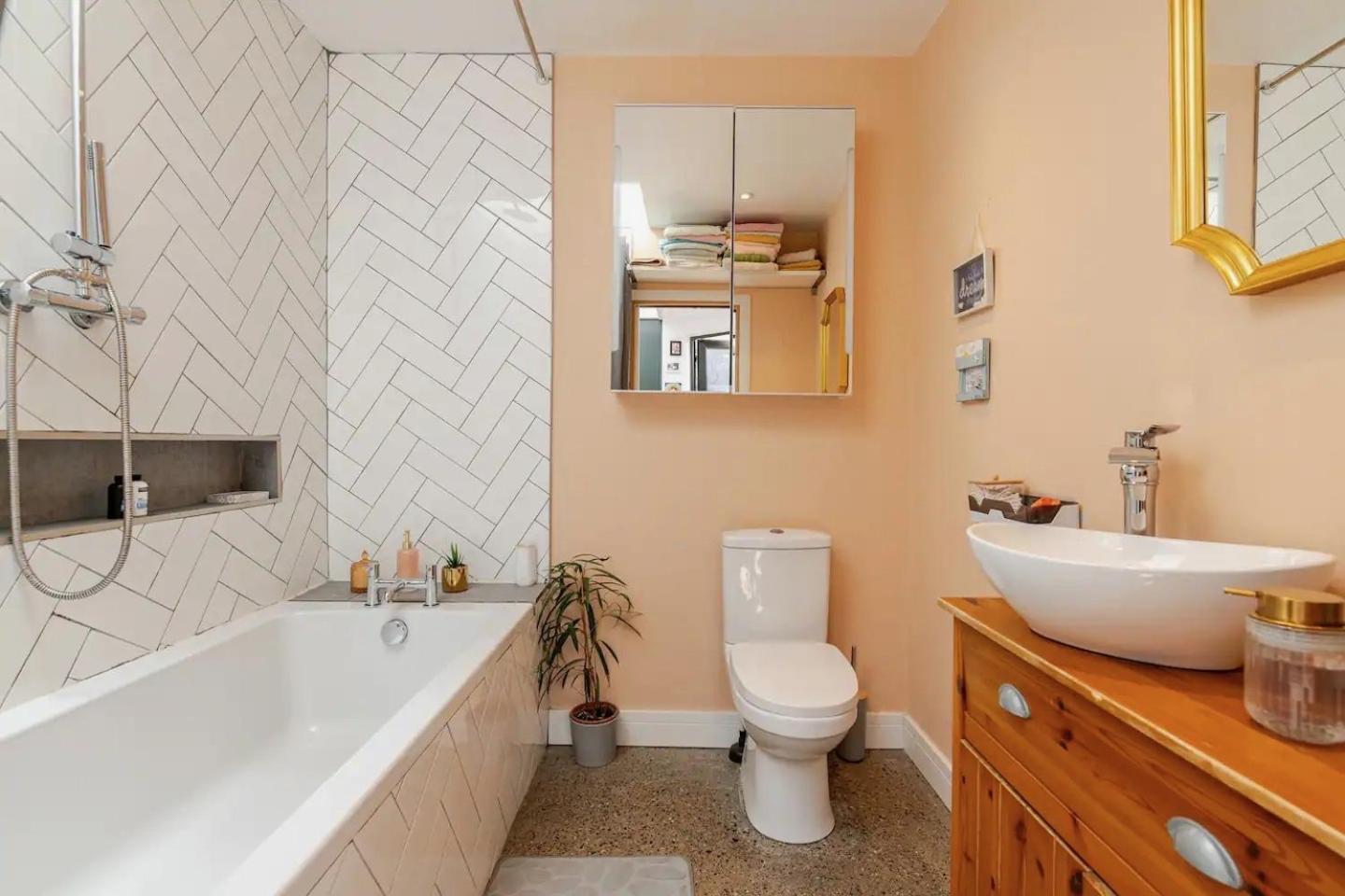 Cozy room in Stoneybatter, Dublin