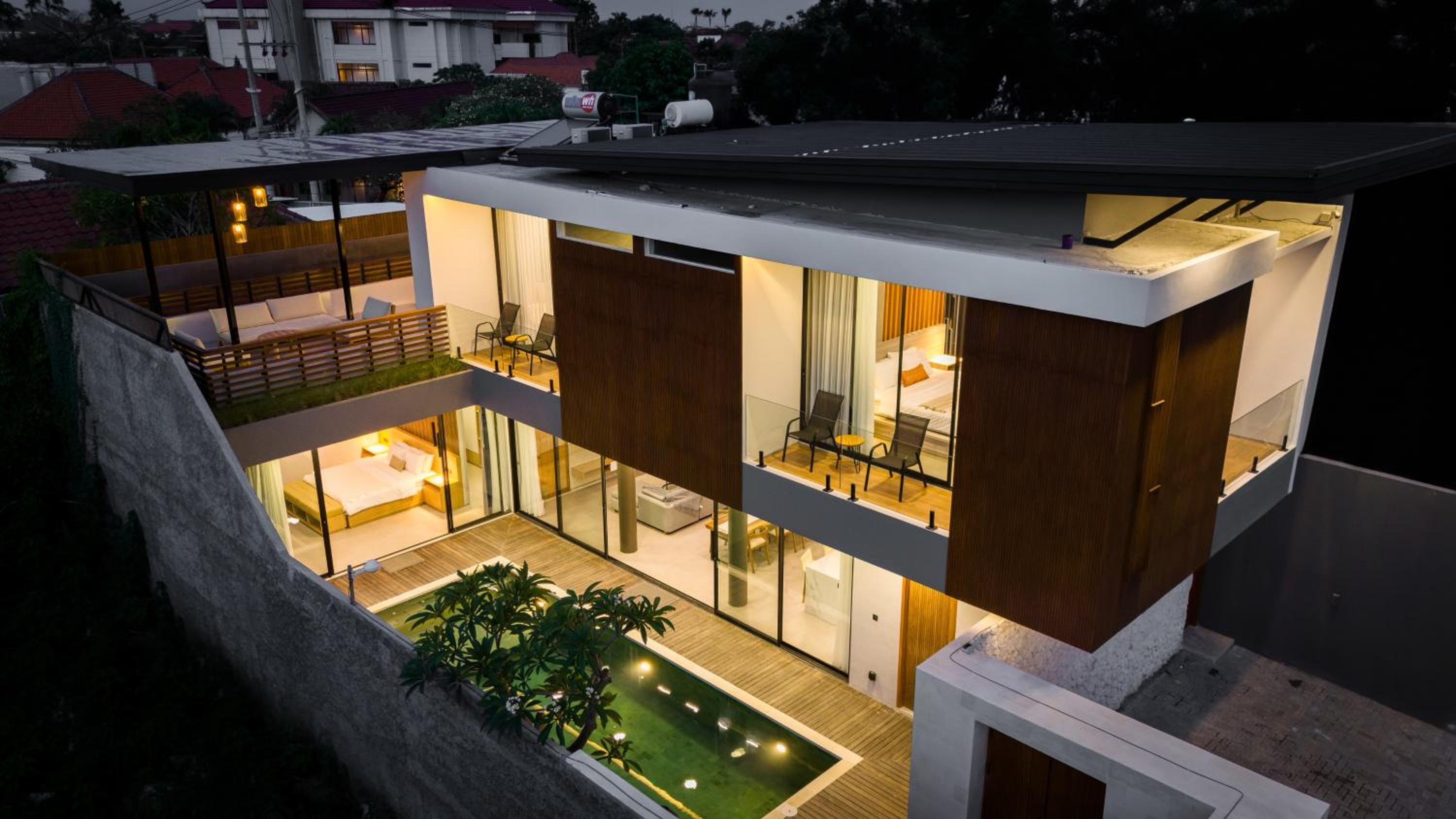 Villa Elena by Maheswara
