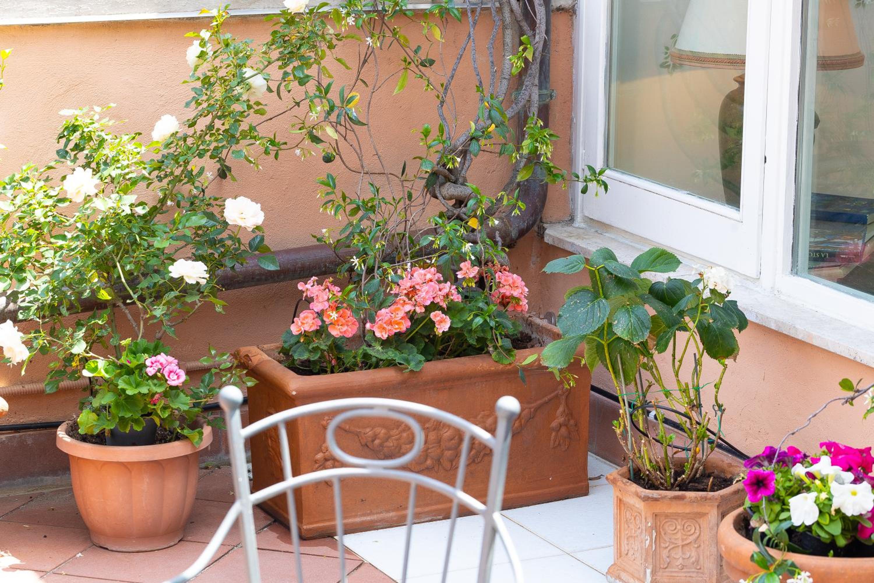Tre Lune Penthouse by Rental in Roma