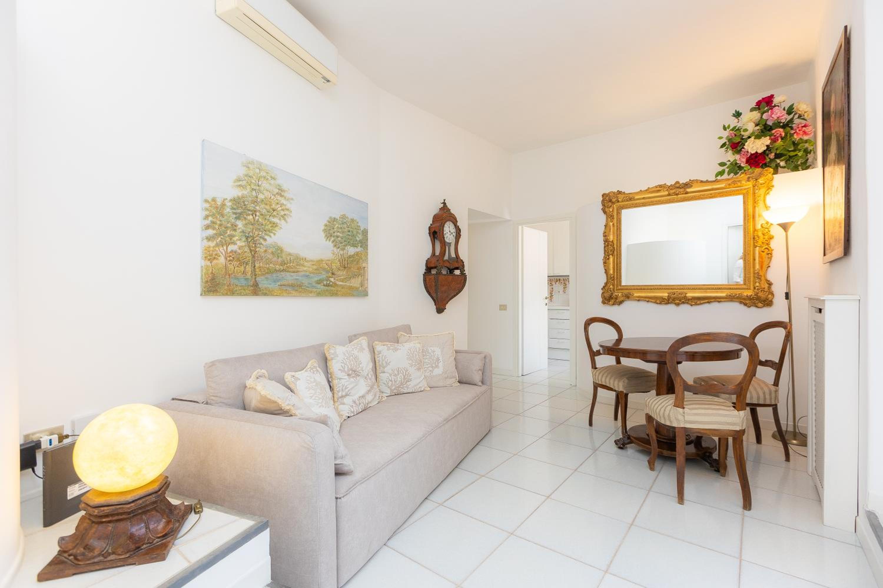 Tre Lune Penthouse by Rental in Roma