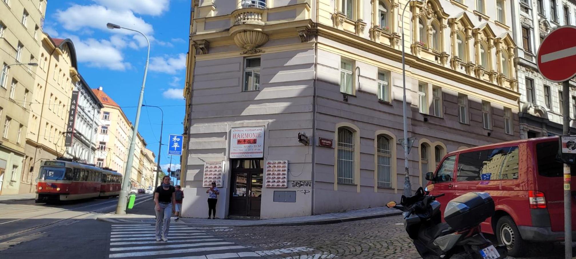 RAUM-Viktoria apartman